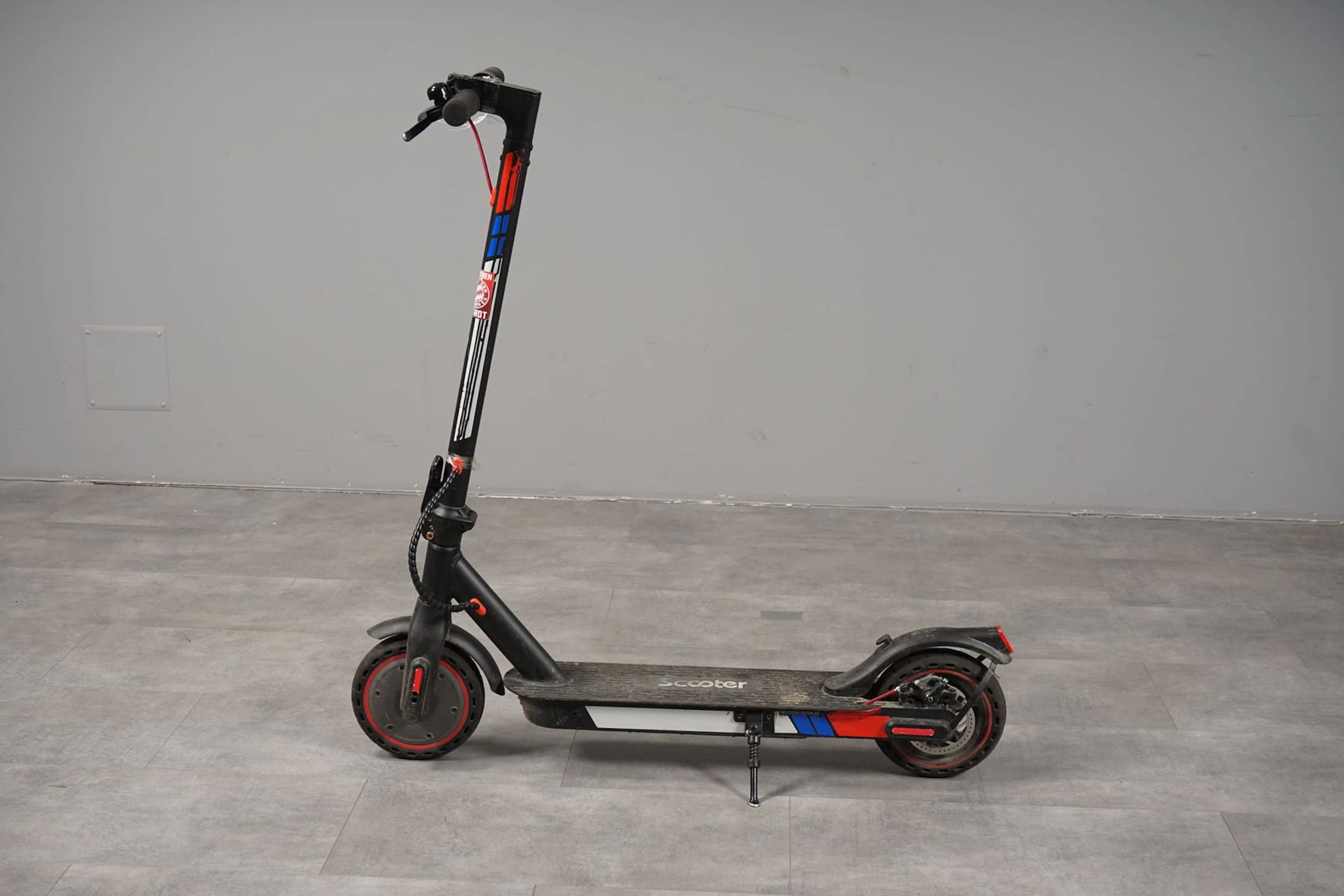 (46.) SCOOTER, sähköpotkulauta