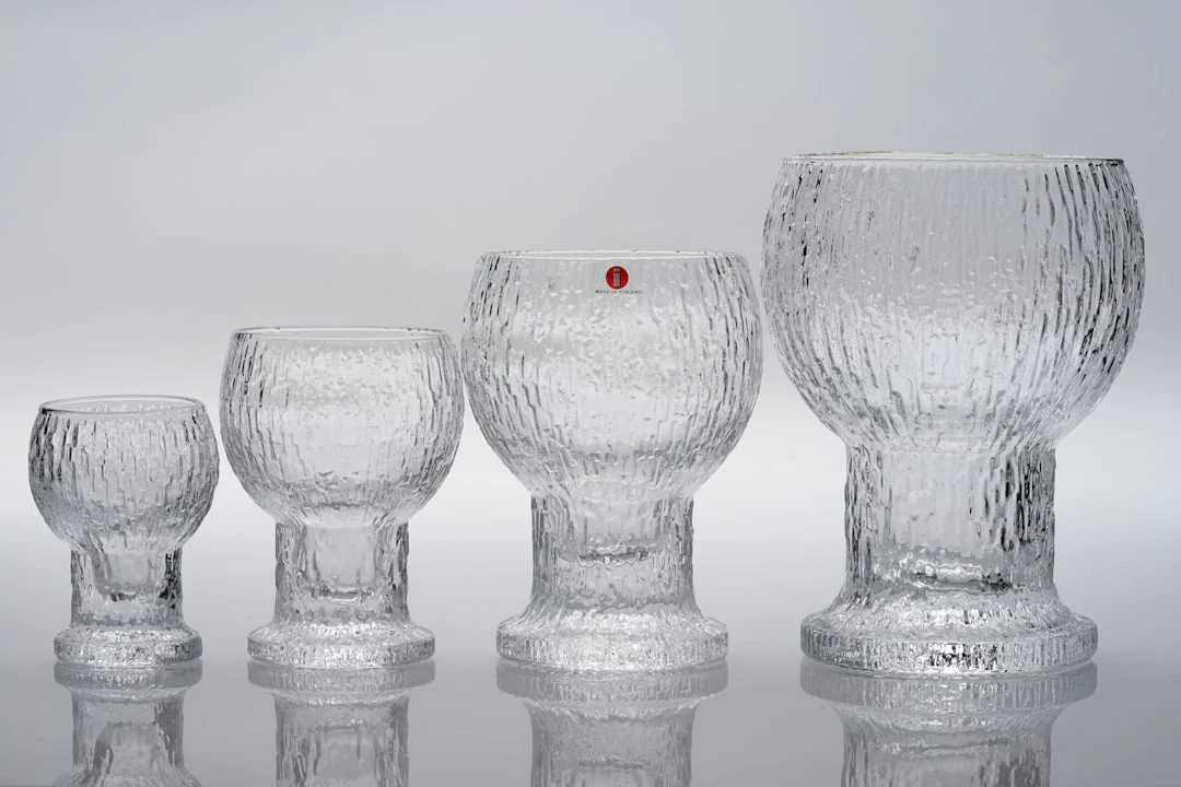 17 kpl TIMO SARPANEVA, IITTALA, "Kekkerit", juomalaseja