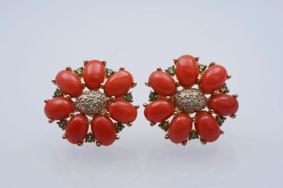 (3186) EARRINGS yellow SILVER 925 / 1000 and GOLD 375 / 1000 CORAL