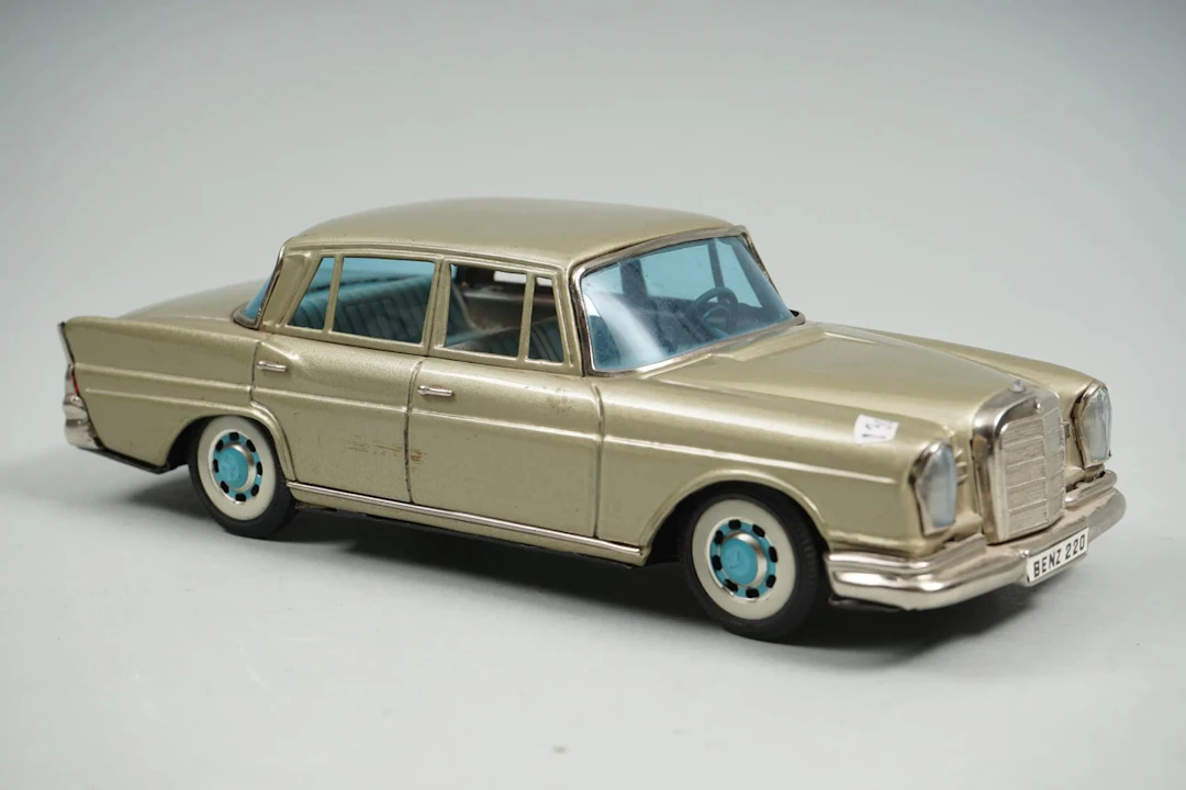 BANDAI, Mercedes-Benz 2020, peltileluauto, 1950-1960-luku