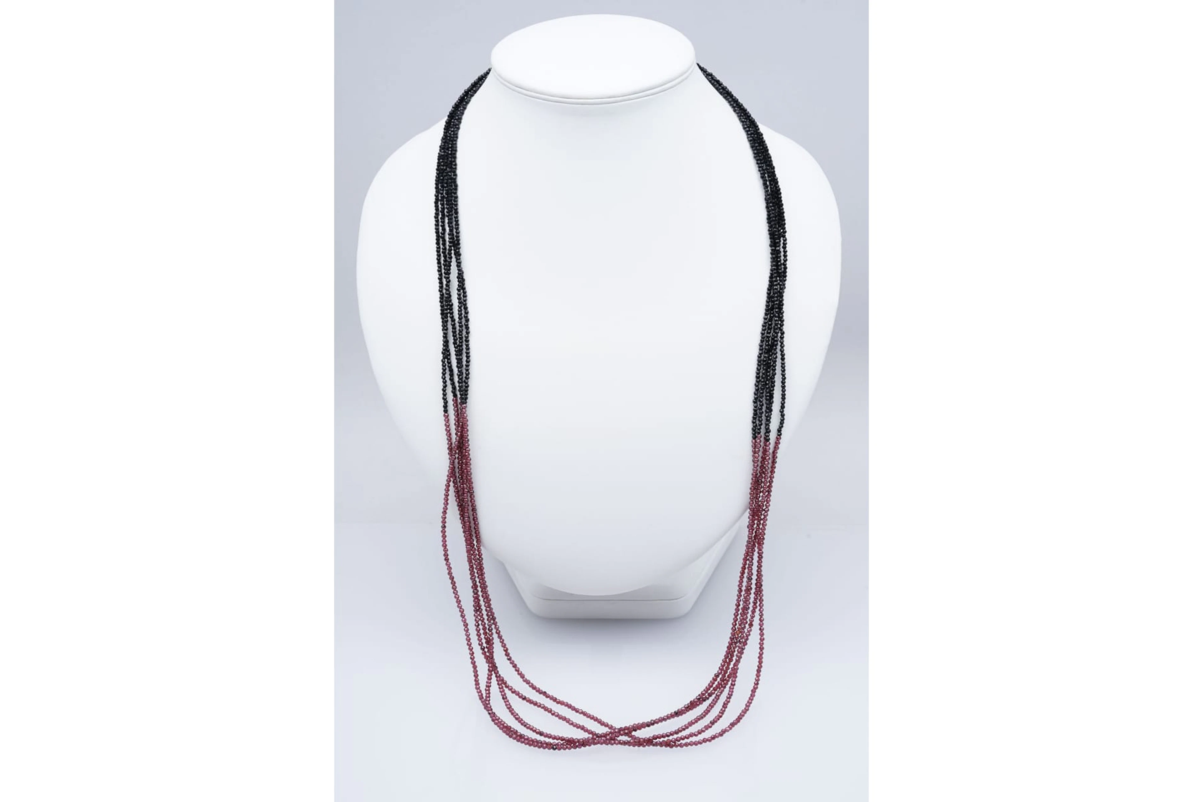 (3331) NECKLACE 5 rows black SPINELS GARNETS CLASP yellow SILVER 925 /1000