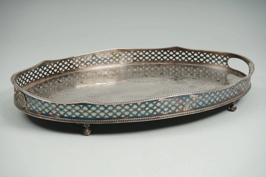 Tarjotin, hopeoitu, Englanti, 1900-luvun alku