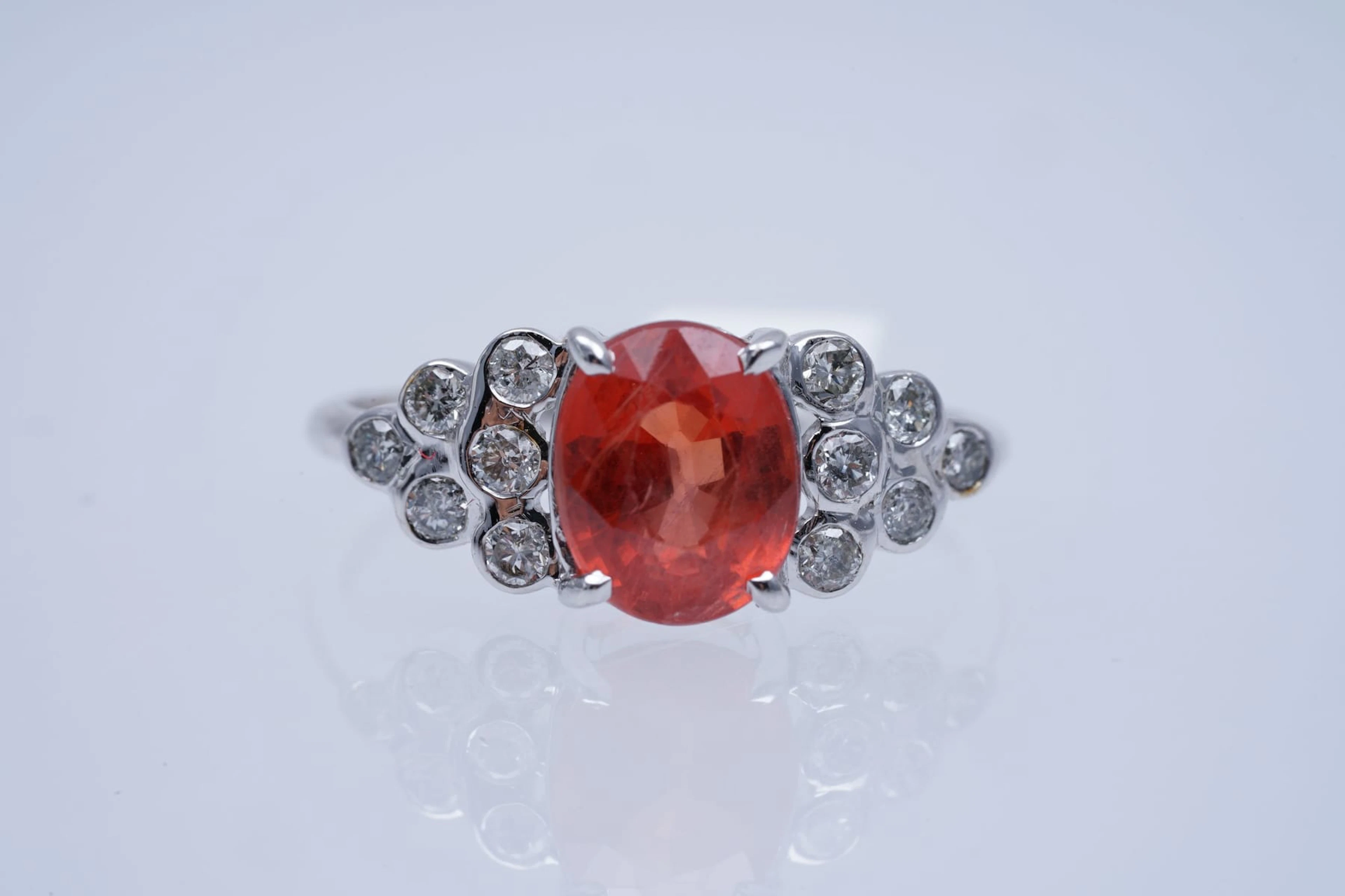 RING white GOLD 375 / 1000 orange SAPPHIRE ( 1,97 ) DIAMONDS ( 0,28