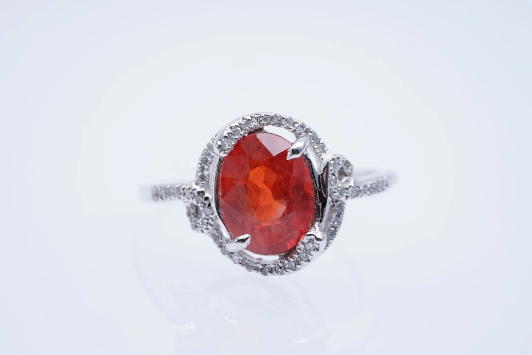 RING white GOLD 375 / 1000 orange SAPPHIRE ( 2,54 ) DIAMONDS ( 0,17
