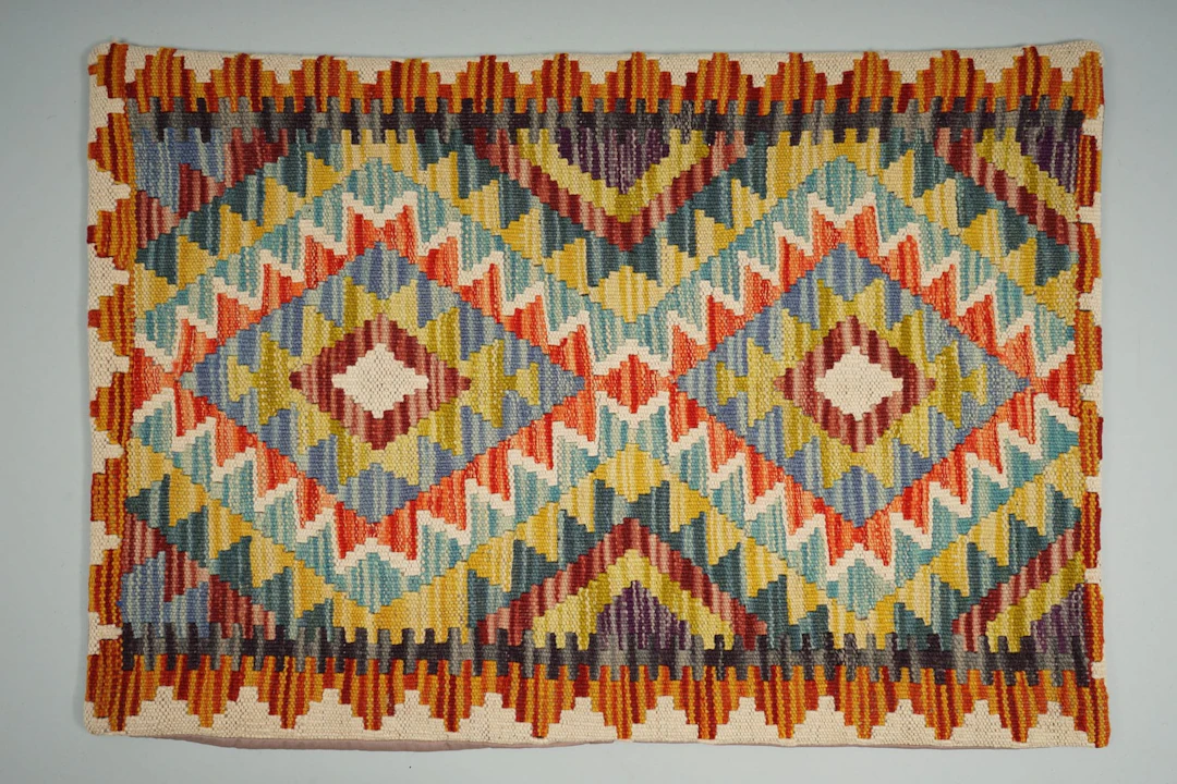 Kudottu tyynynpäällinen, Kelim, 57 x 83 cm