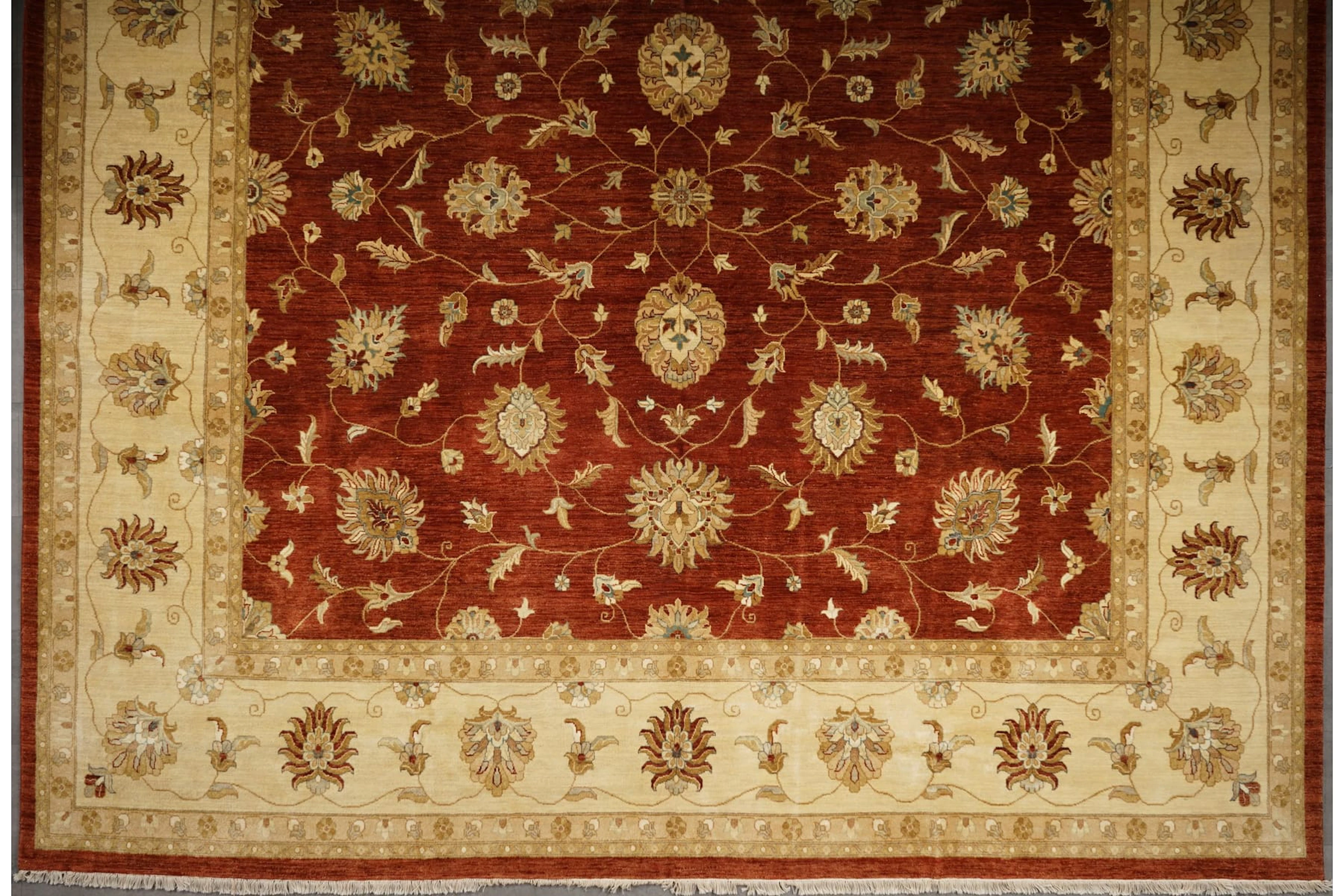 Käsinsolmittu matto, 380 x 369 cm, Ziegler