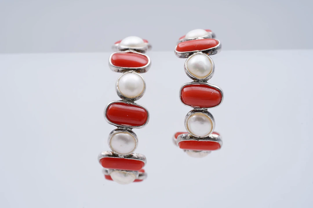 (3304) EARRINGS SILVER 925 / 1000 CORAL PEARLS