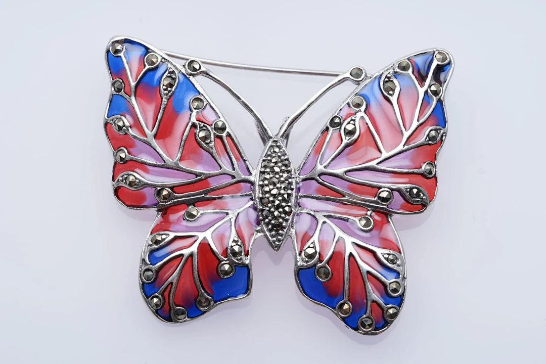 (3454) BROCH SILVER 925 / 1000 " butterfly " MARCASSITES ENAMEL 15,50 1 100