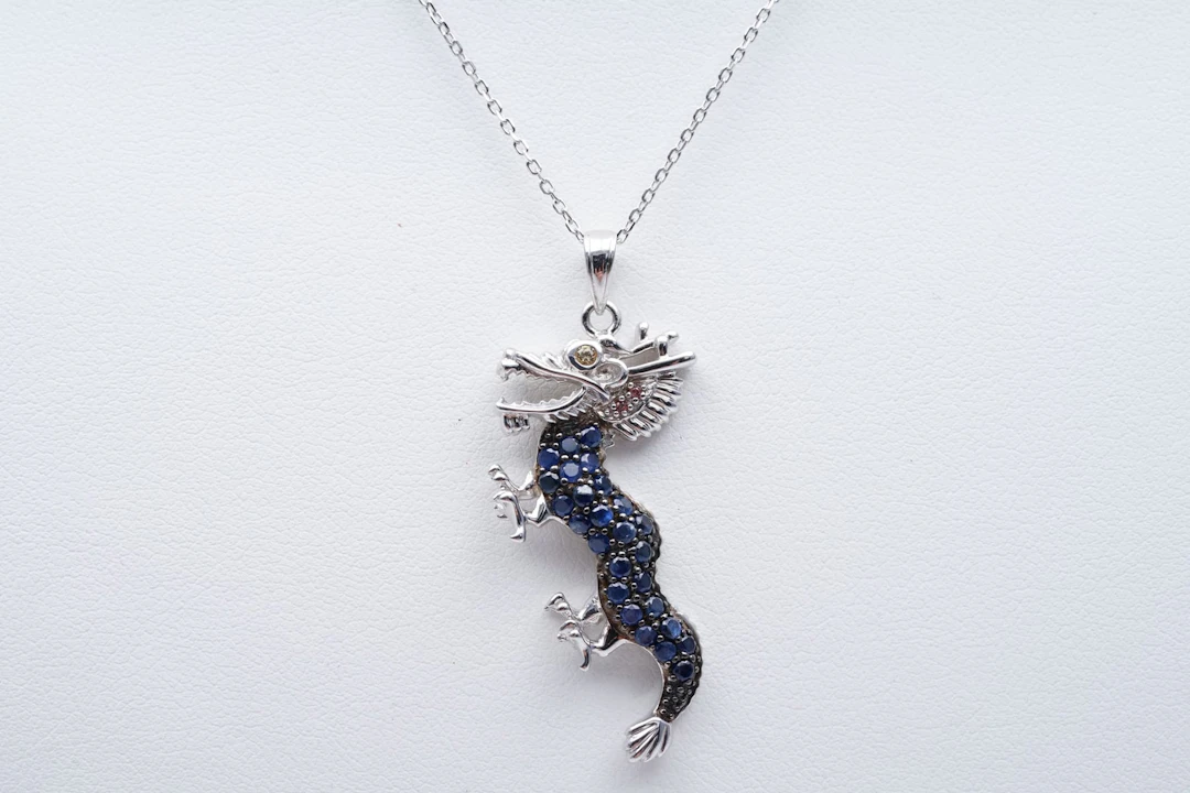 (3394) PENDANT SILVER 925 / 1000 Blue pink yellow SAPPHIRES + CHAIN
