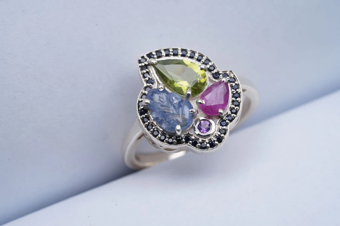 (3206) RINGS SILVER 925 / 1000 SAPPHIRES RUBY PERIDOT AMETHYSTE