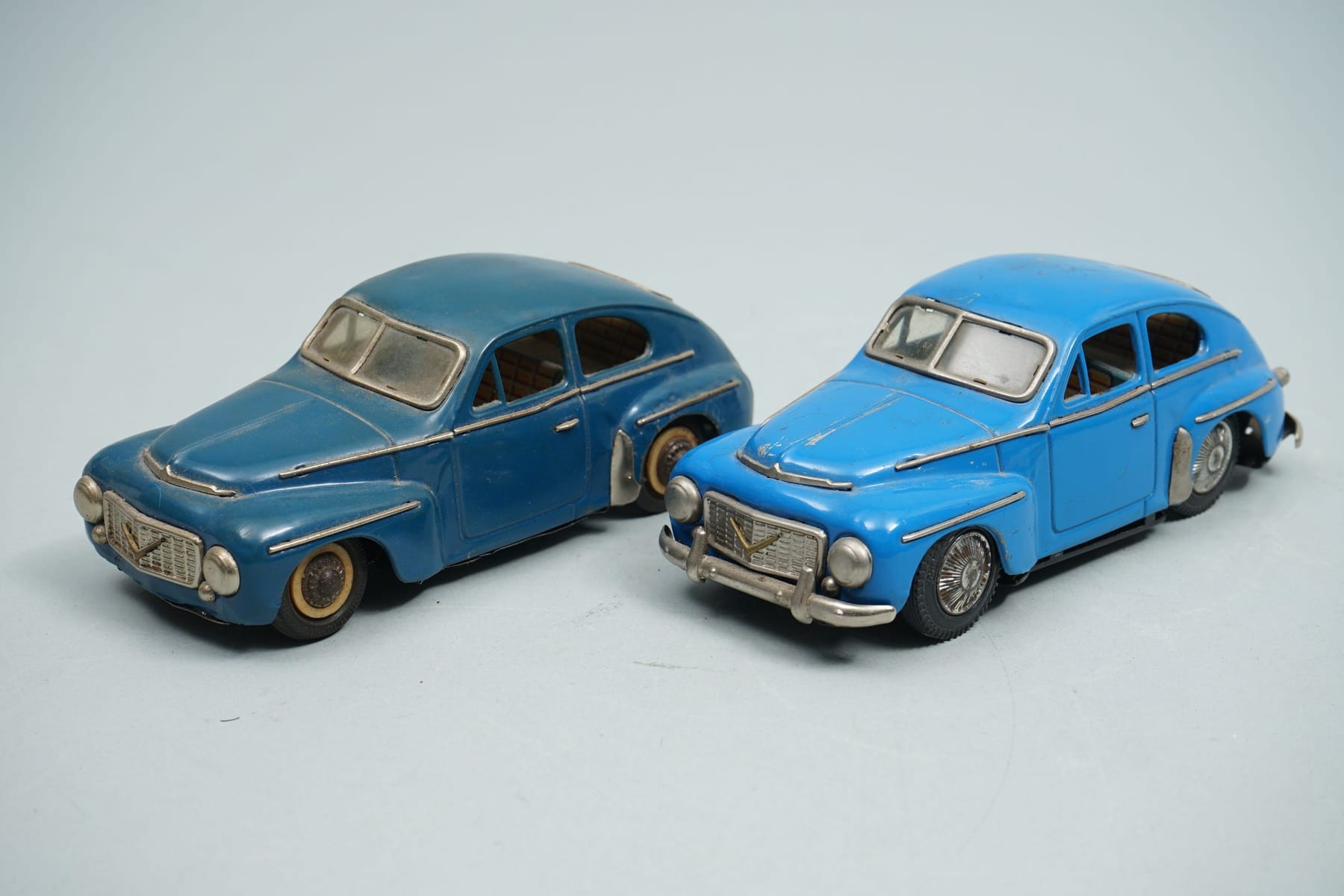 Auctions | Brooklin Models a boxed pair