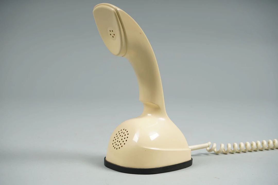 Cobra puhelin, suunniteltu 1954