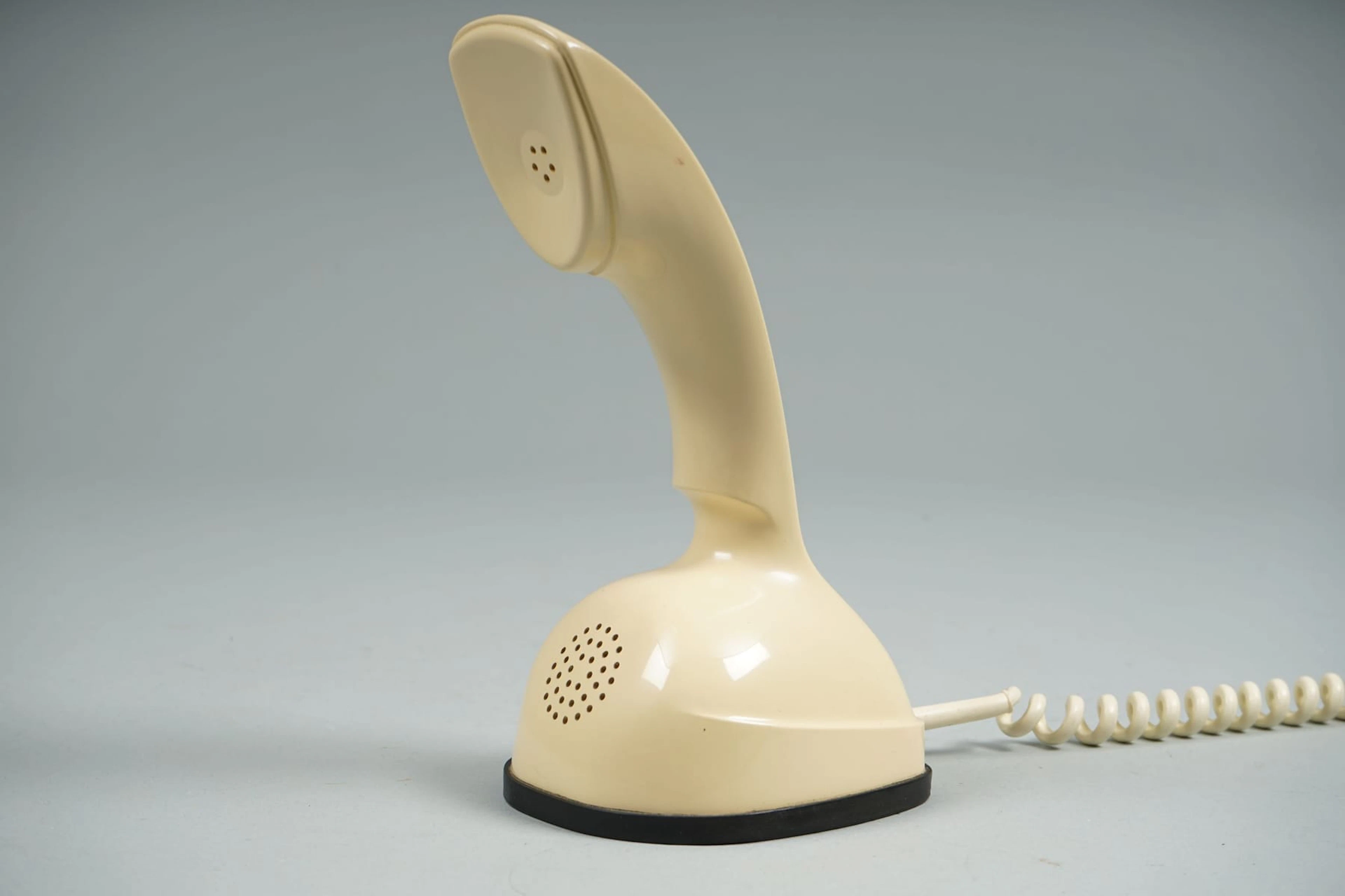 Cobra puhelin, suunniteltu 1954