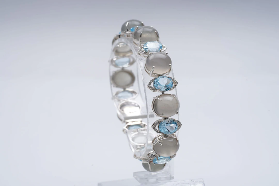 (3189) BRACELET SILVER 925 / 1000 and GOLD 585 / 1000 blue TOPAZES