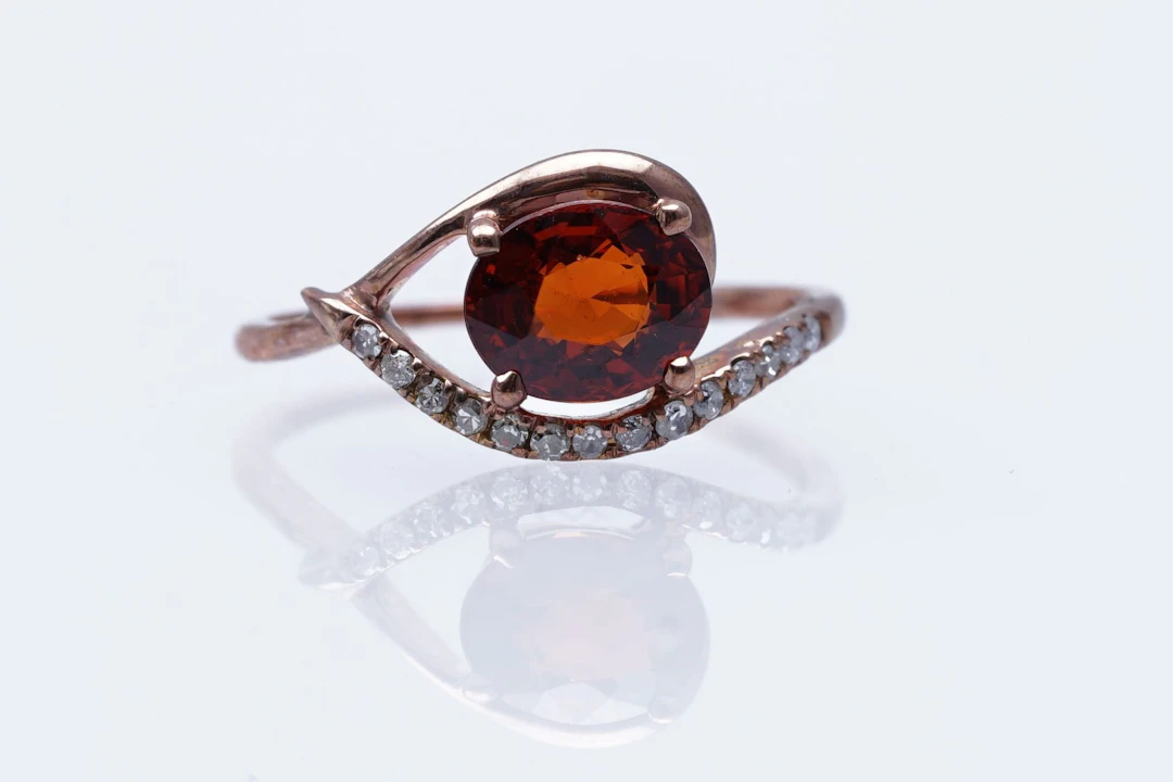 RING pink GOLD 375 / 1000 spessartite GARNET ( 1,76 ) DIAMONDS ( 0,1