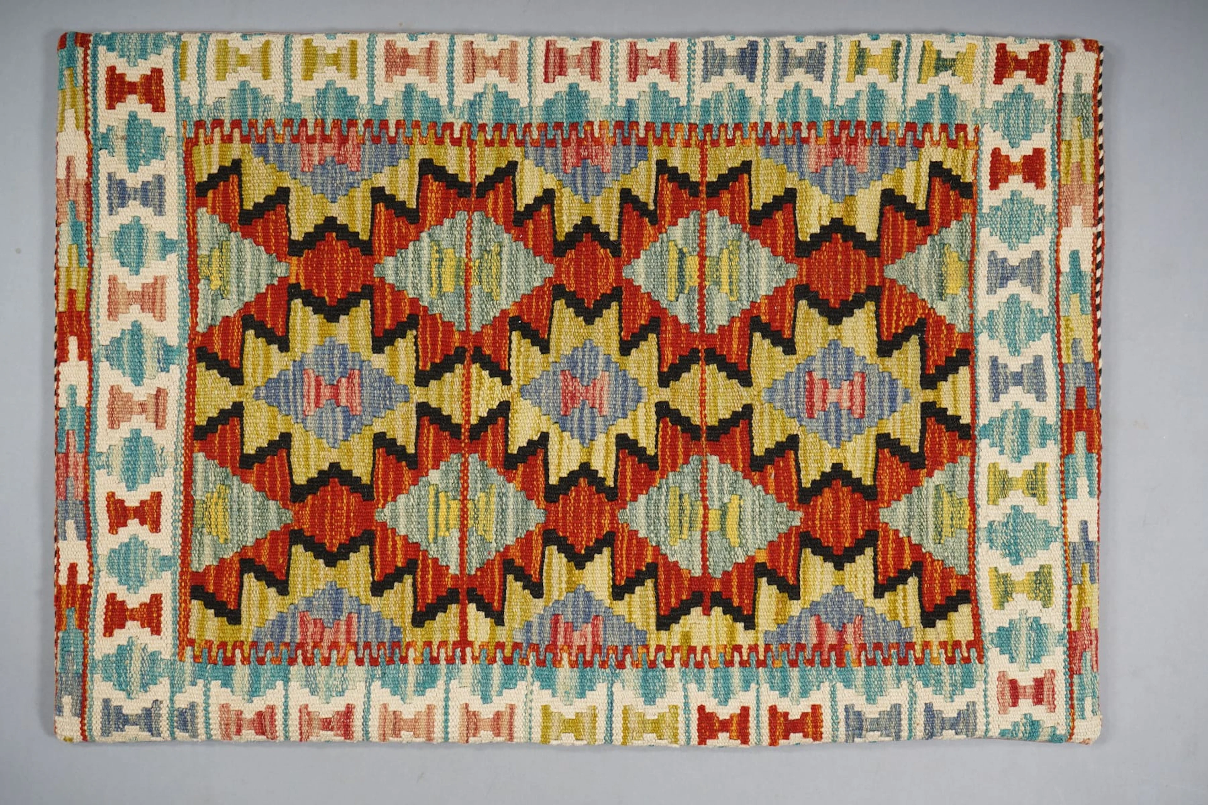 !Kudottu tyynynpäällinen, Kelim, 59 x 87 cm
