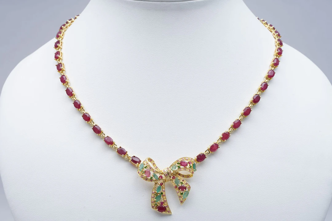 (3672) NECKLACE and PENDANT yellow SILVER 925 / 1000 RUBIES EMERALDS