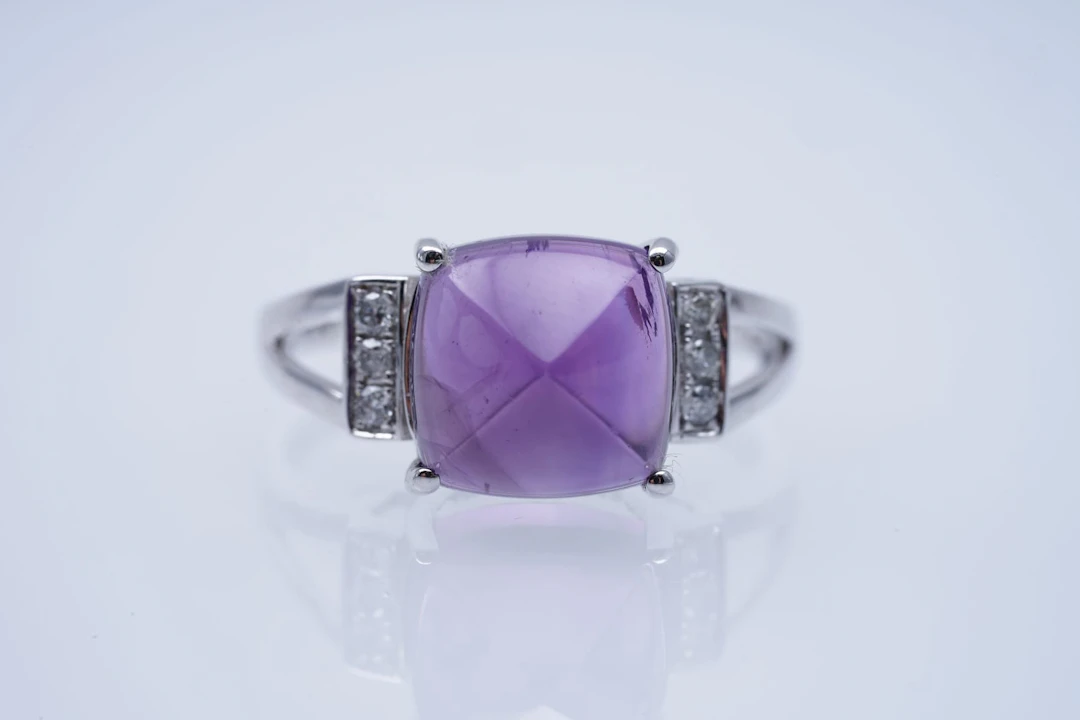 RING white GOLD 375 / 1000 AMETHYSTE ( 3,80 ) DIAMONDS ( 0,06 ), nro 10692