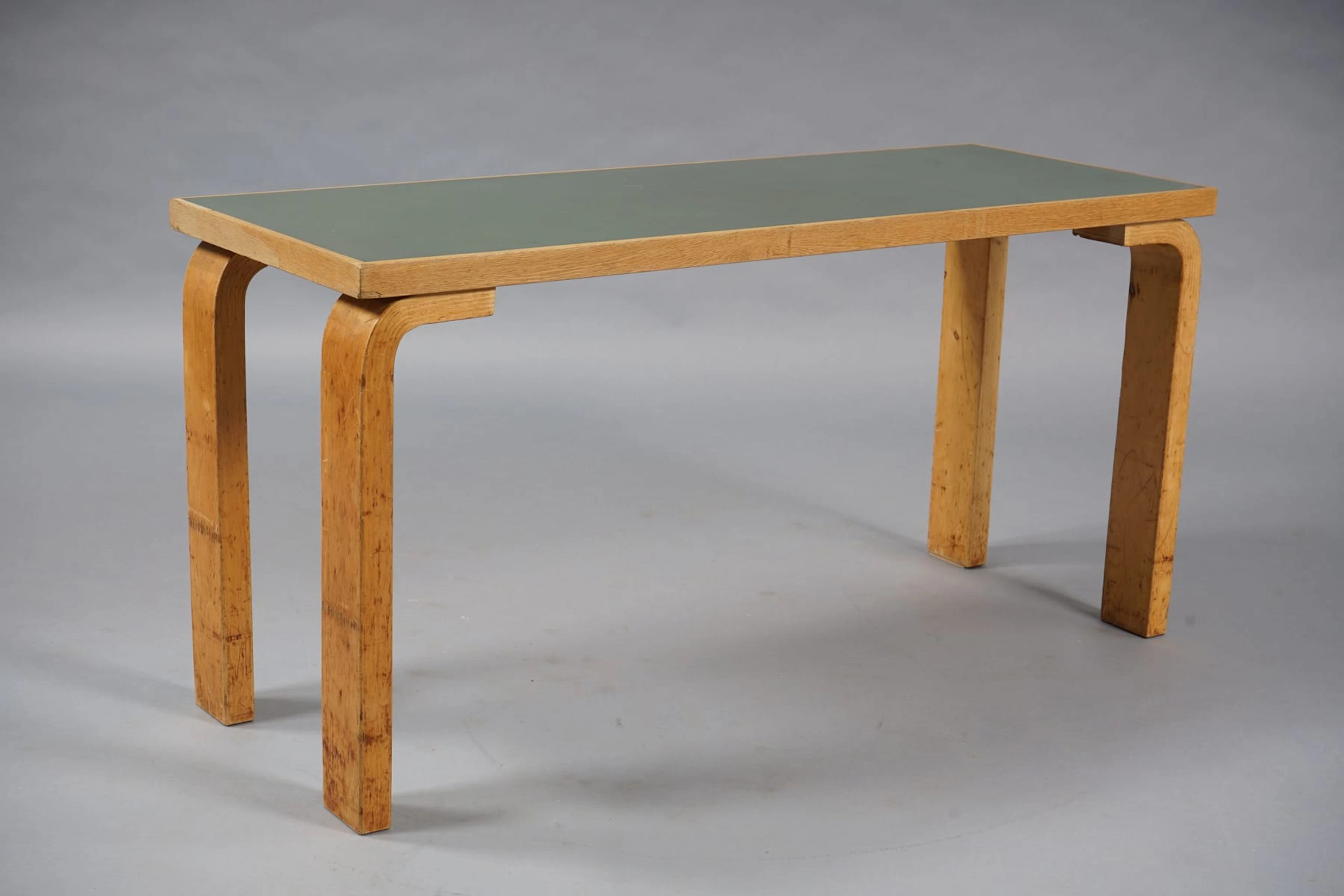 ALVAR AALTO, ARTEK, pöytä.