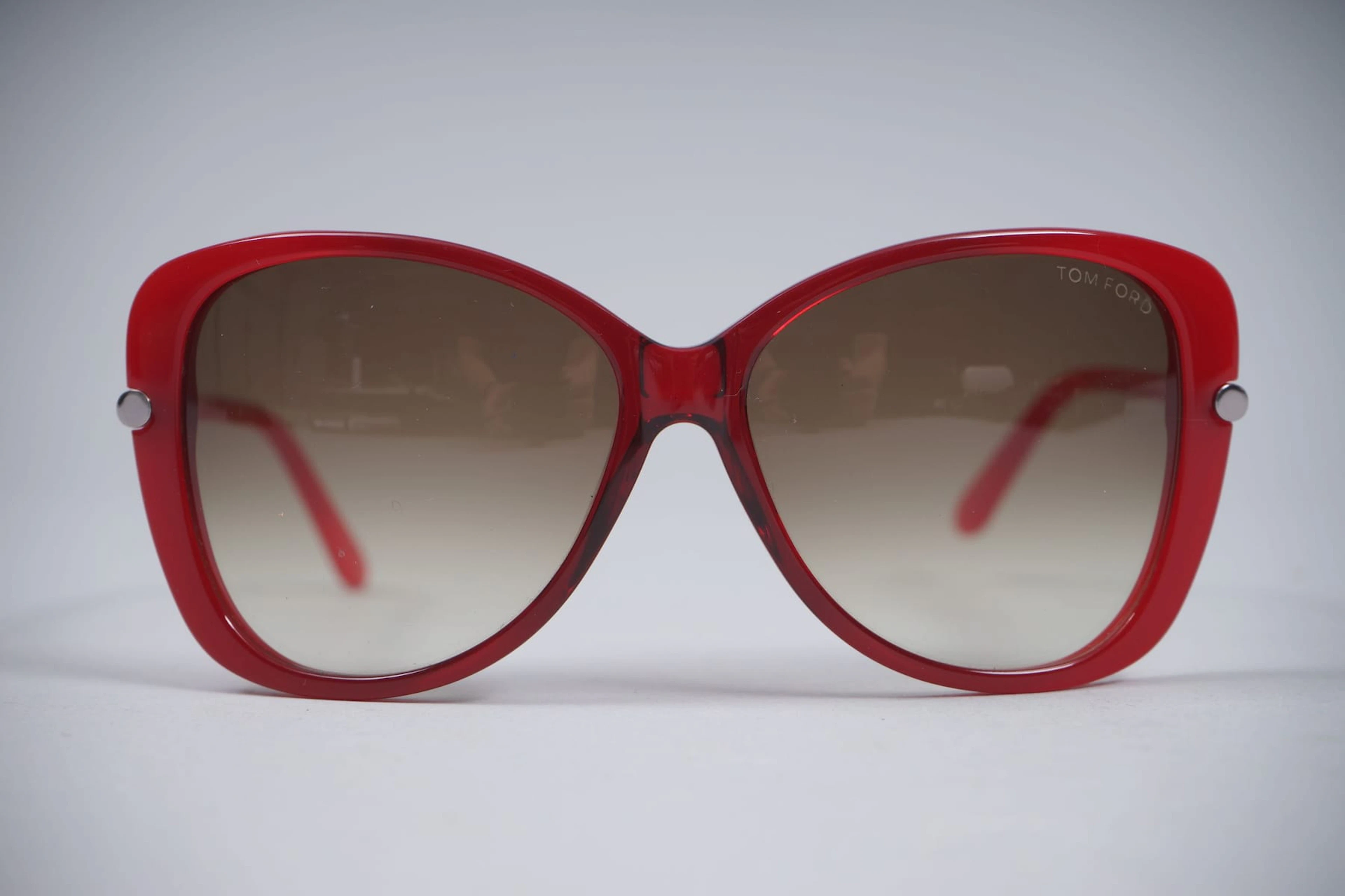 TOM FORD, aurinkolasit