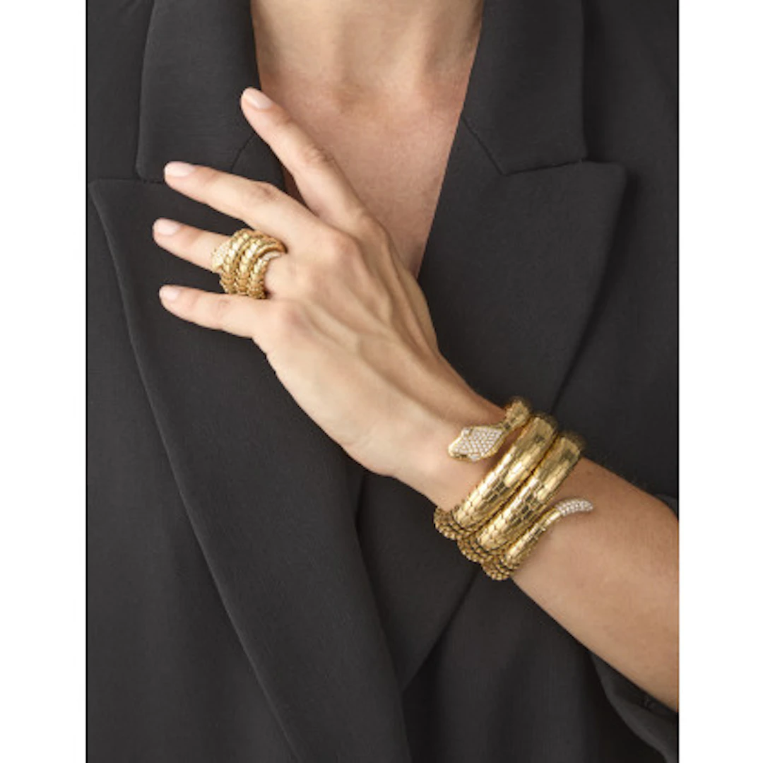 * Demi parure in oro giallo e diamanti per complessivi ct. 1,70 circa