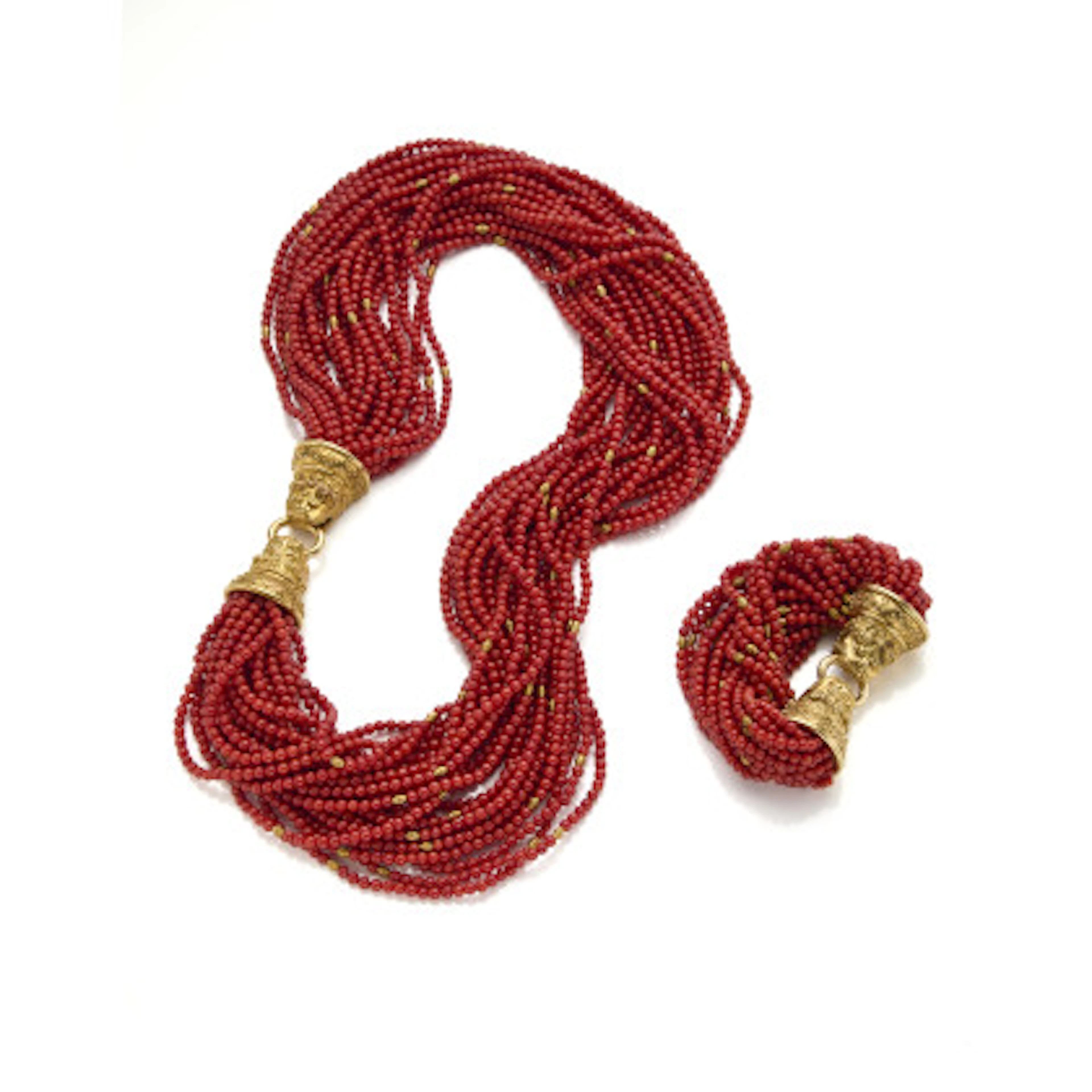 * Demi parure in oro giallo e corallo rosso composta da collana e