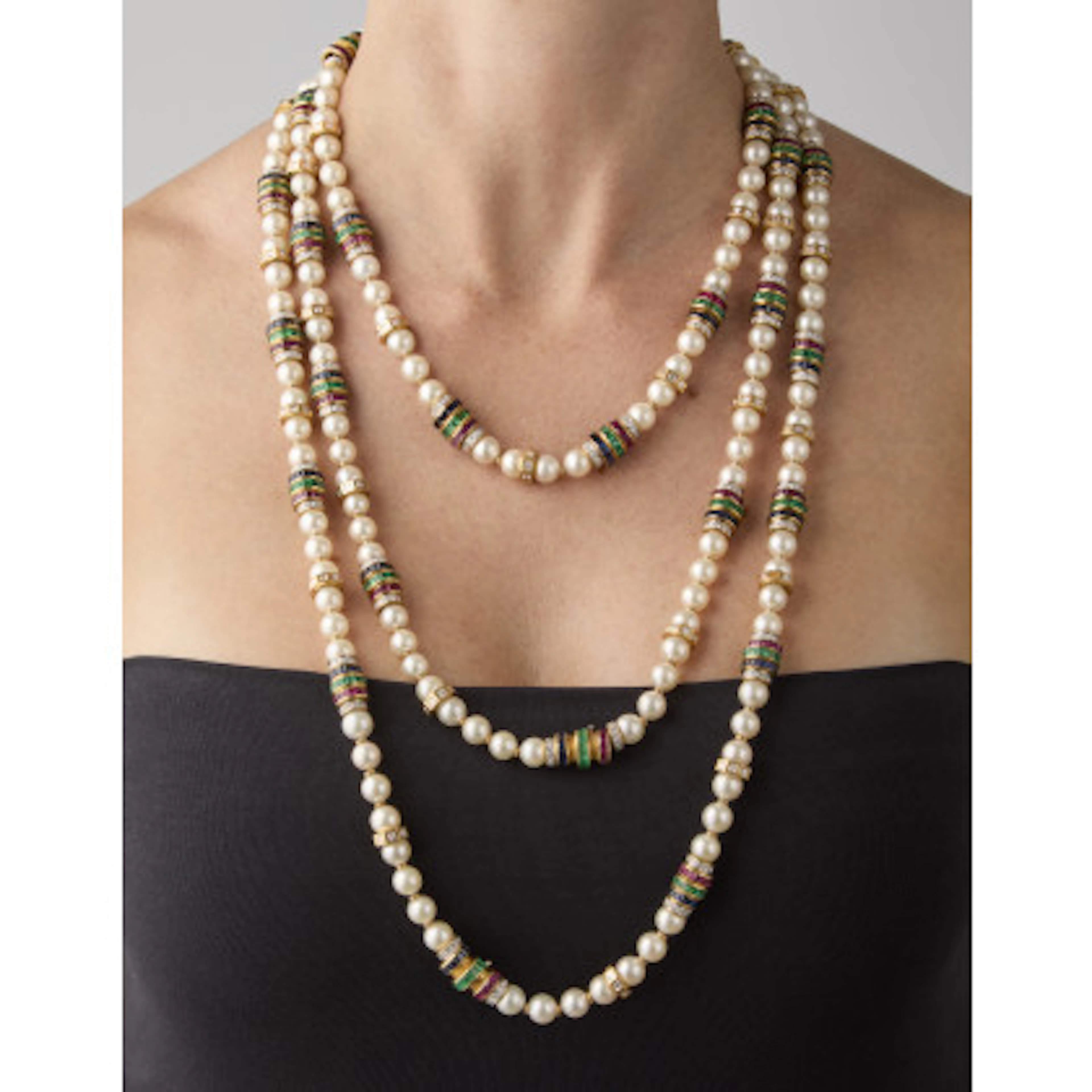 * Lunga collana in oro giallo, bianco e perle di mm 8,00-8,25 circa