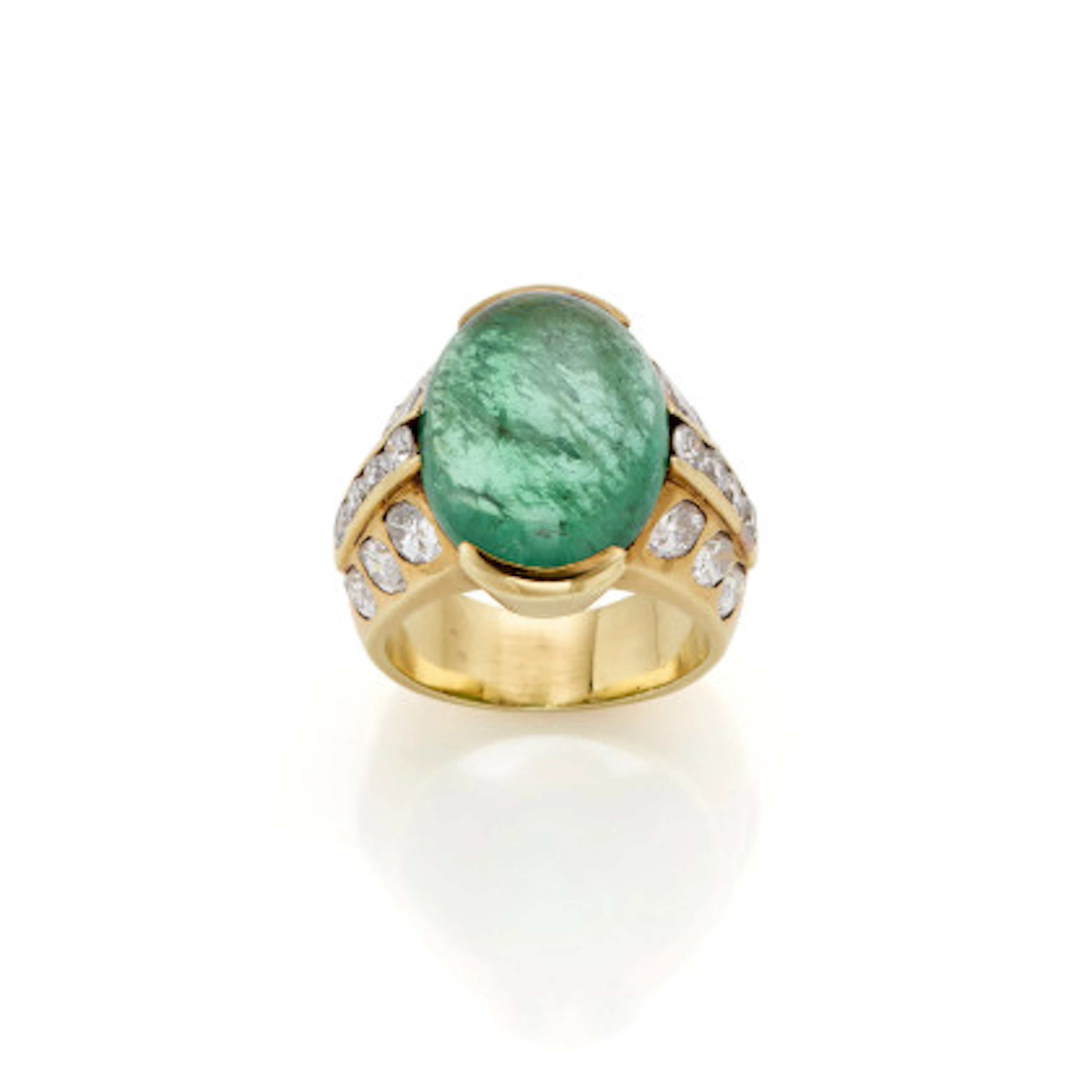 Anello oro giallo e diamanti per complessivi ct. 1,80 circa con smeraldo