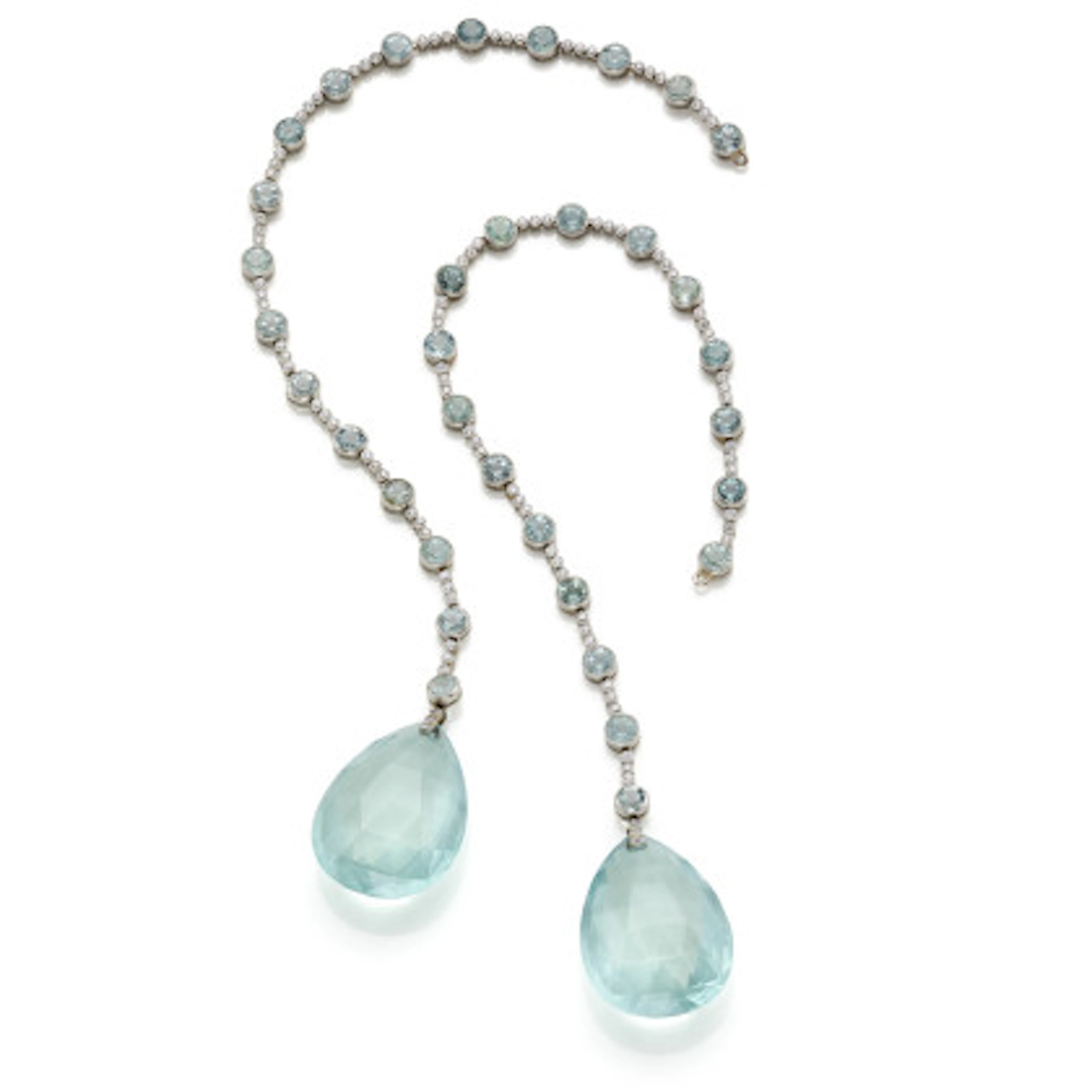 * Coppia di pendenti per orecchini in platino, acquamarine tonde e