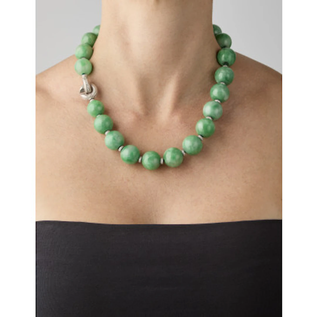 *LÄHRM Collana di boule di giadeite leggermente a scalare da mm 16,40