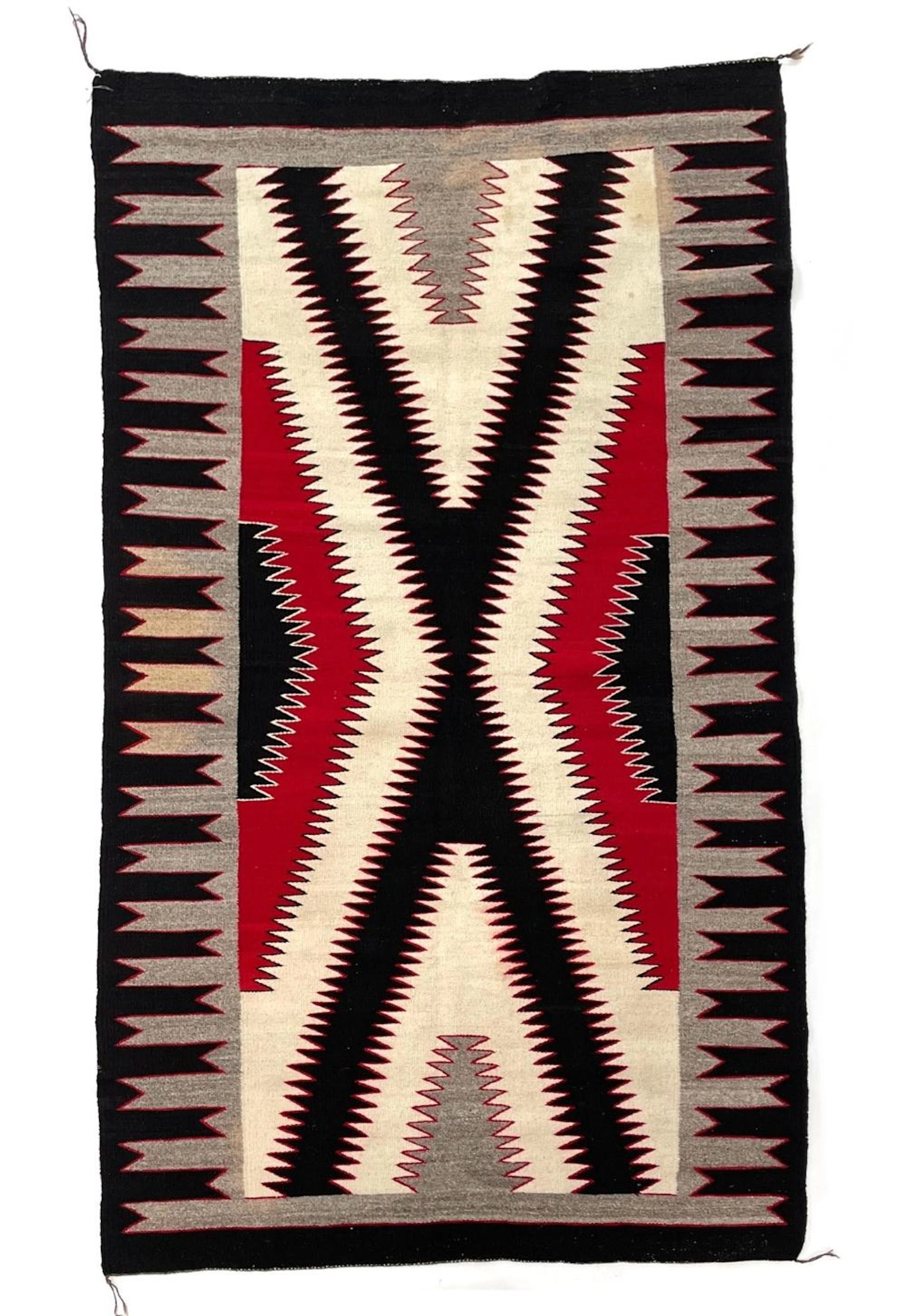 NAVAJO GANADO WEAVING / RUG