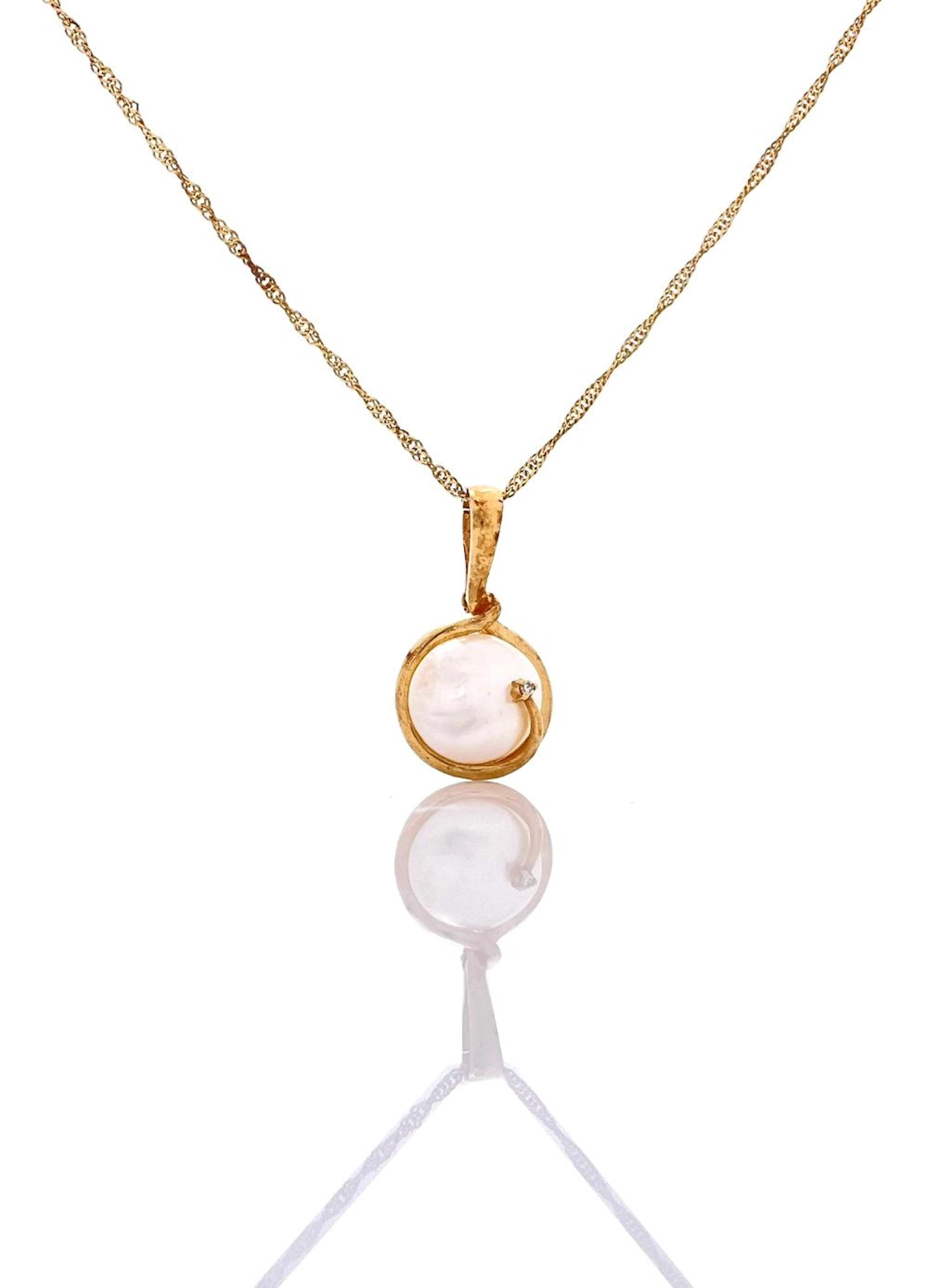 14K YELLOW GOLD FRESHWATER PEARL & DIAMOND PENDANT NECKLACE