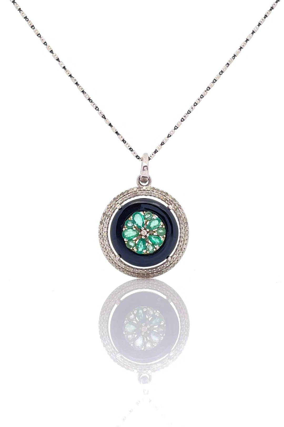 STERLING SILVER 17.25CTTW ONYX EMERALD & DIAMOND PENDANT NECKLACE