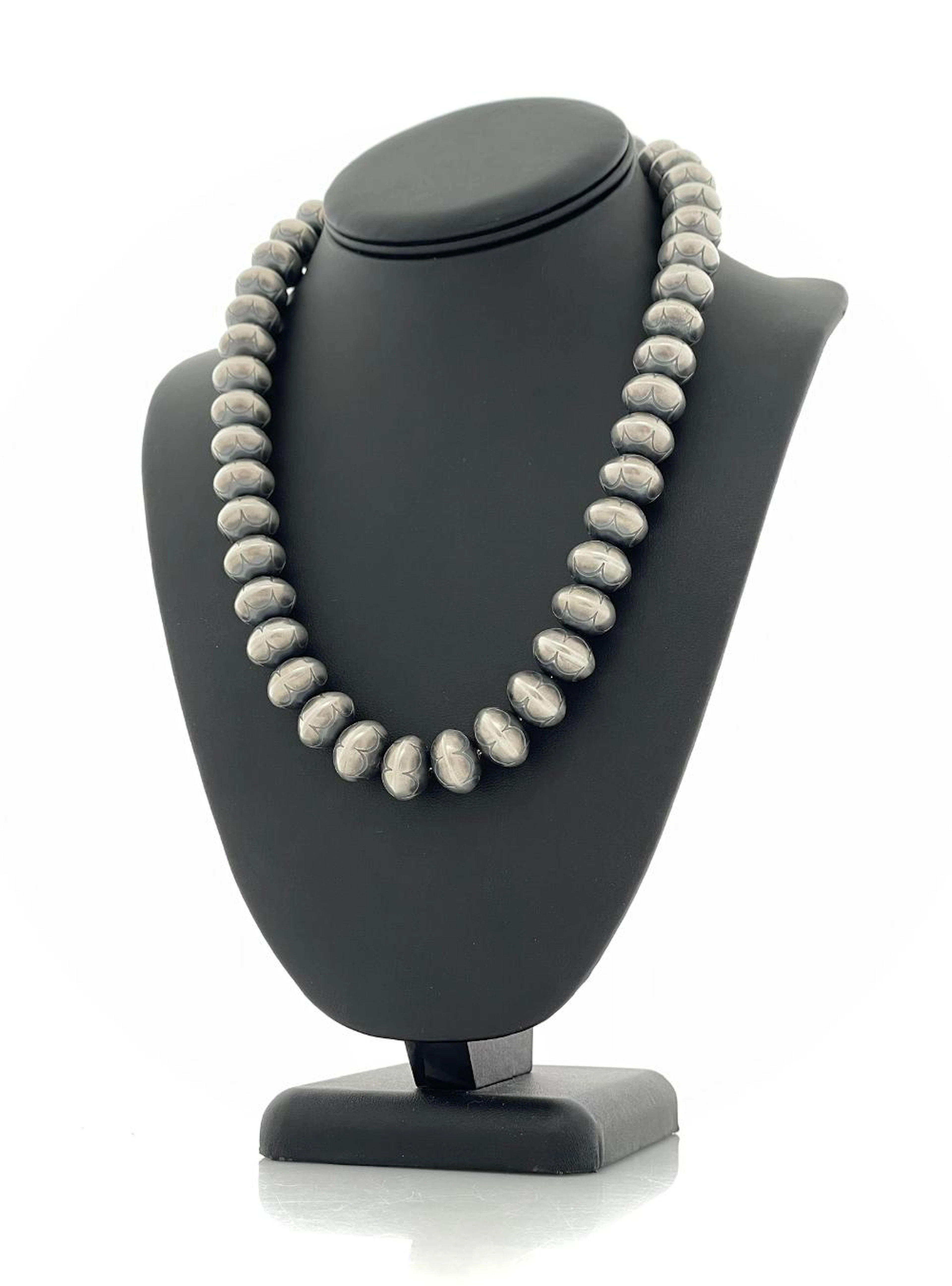 DORINDA MARIANO NAVAJO HANDMADE STERLING SILVER 'PEARL' BEAD NECKLACE