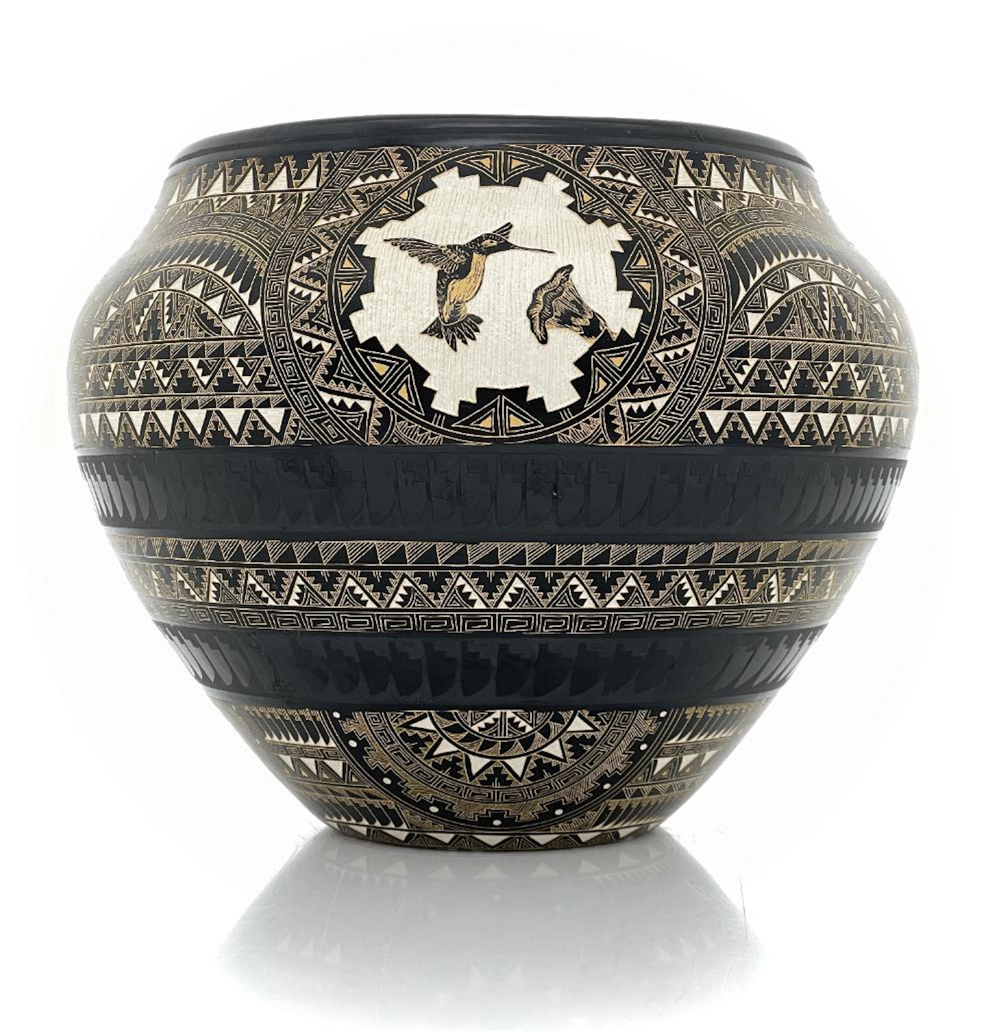 MARVIN BLACKMORE NAVAJO TWO-TONE BLACK HUMMINGBIRD POTTERY JAR