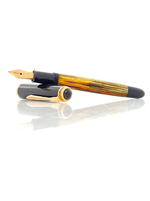 VINTAGE PELIKAN 400NN TORTOISESHELL CELLULOID FOUNTAIN PEN