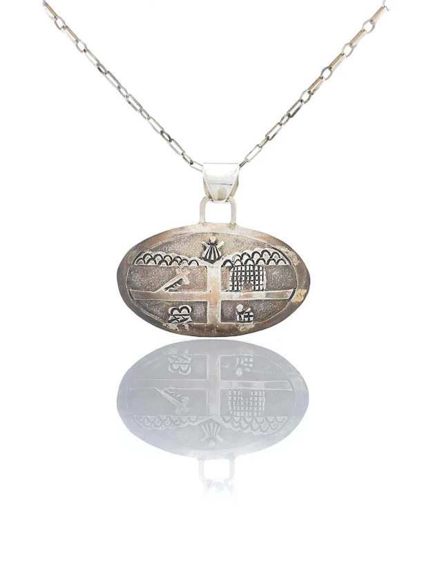 ROGER JOHN NAVAJO STERLING SILVER STORYTELLER PENDANT NECKLACE