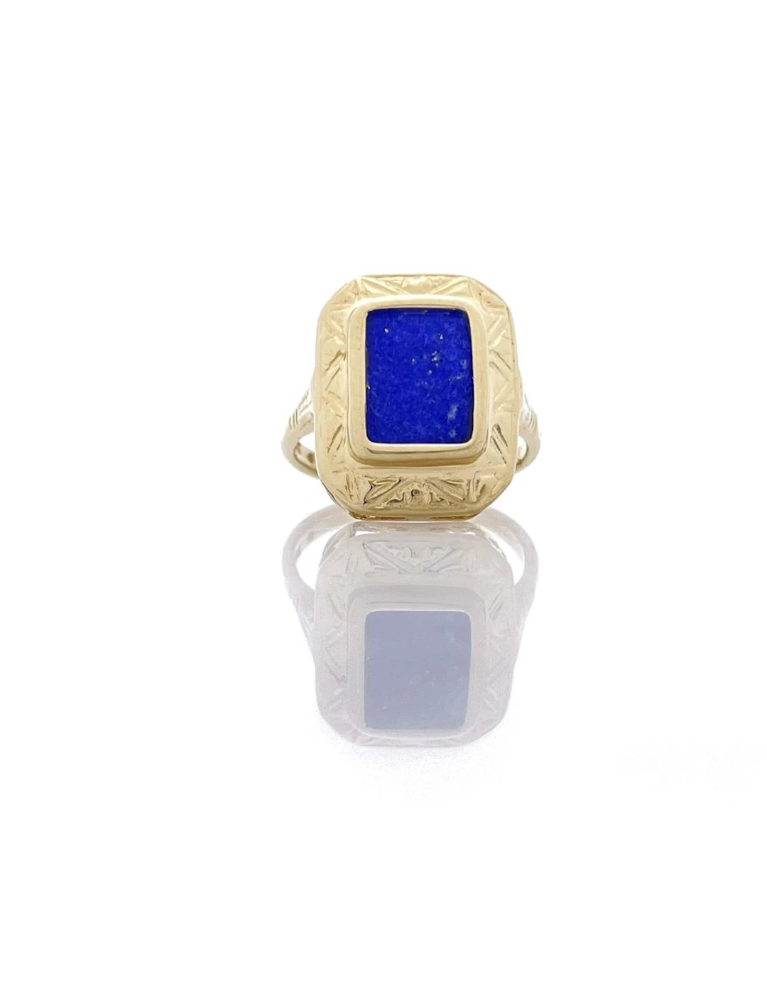 14K YELLOW GOLD LAPIS RING