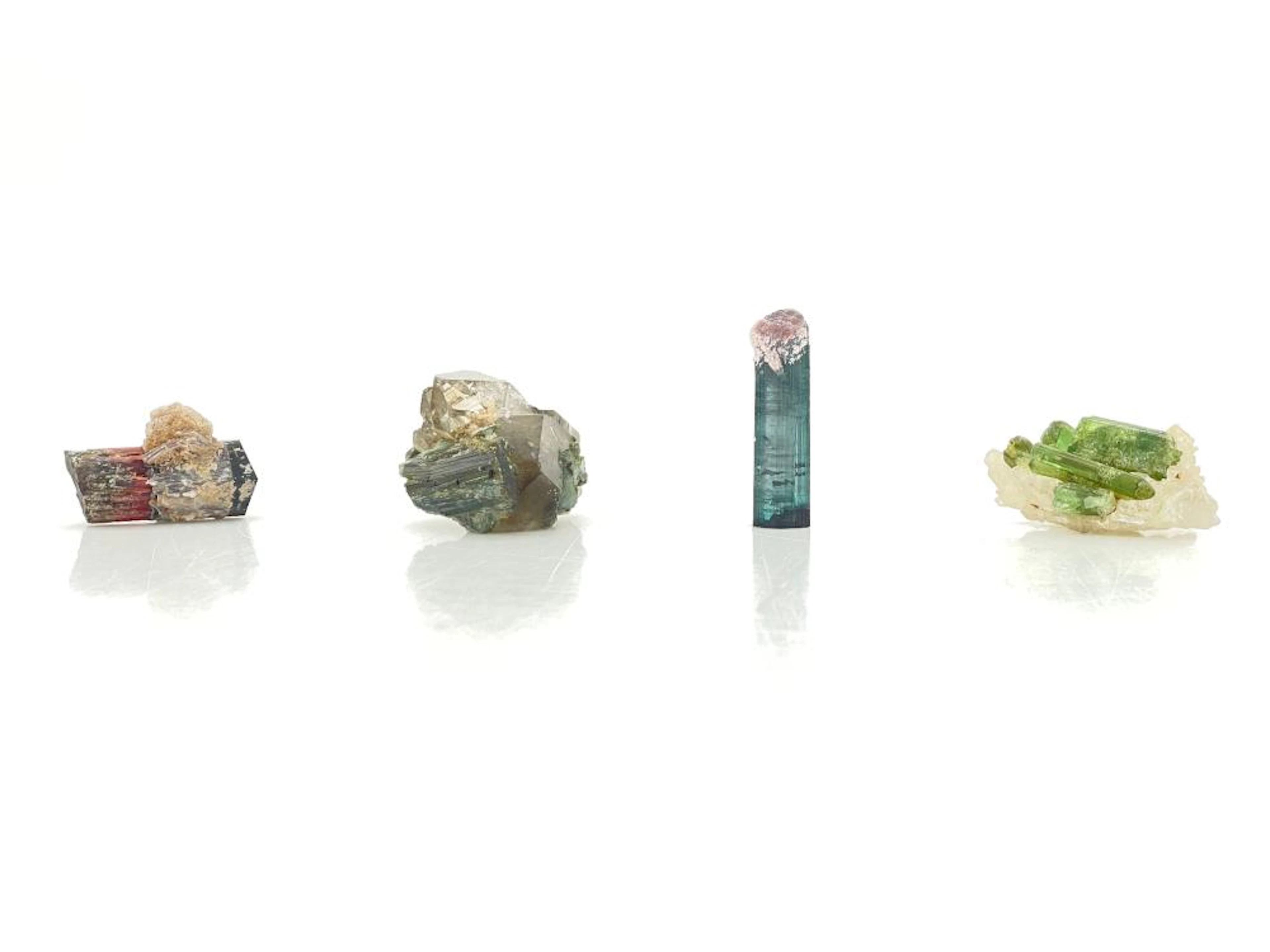 831.35CTTW TOURMALINE CRYSTALS