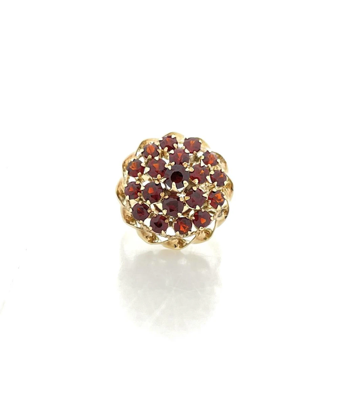 18K YELLOW GOLD 2.52CTTW GARNET CLUSTER RING