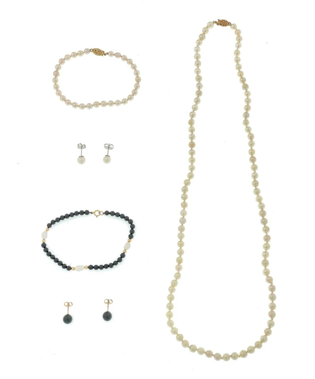 LOT OF 7 ASSORTED 14K YELLOW GOLD & WHITE GOLD PEARL & ONYX BEAD JEWELRY