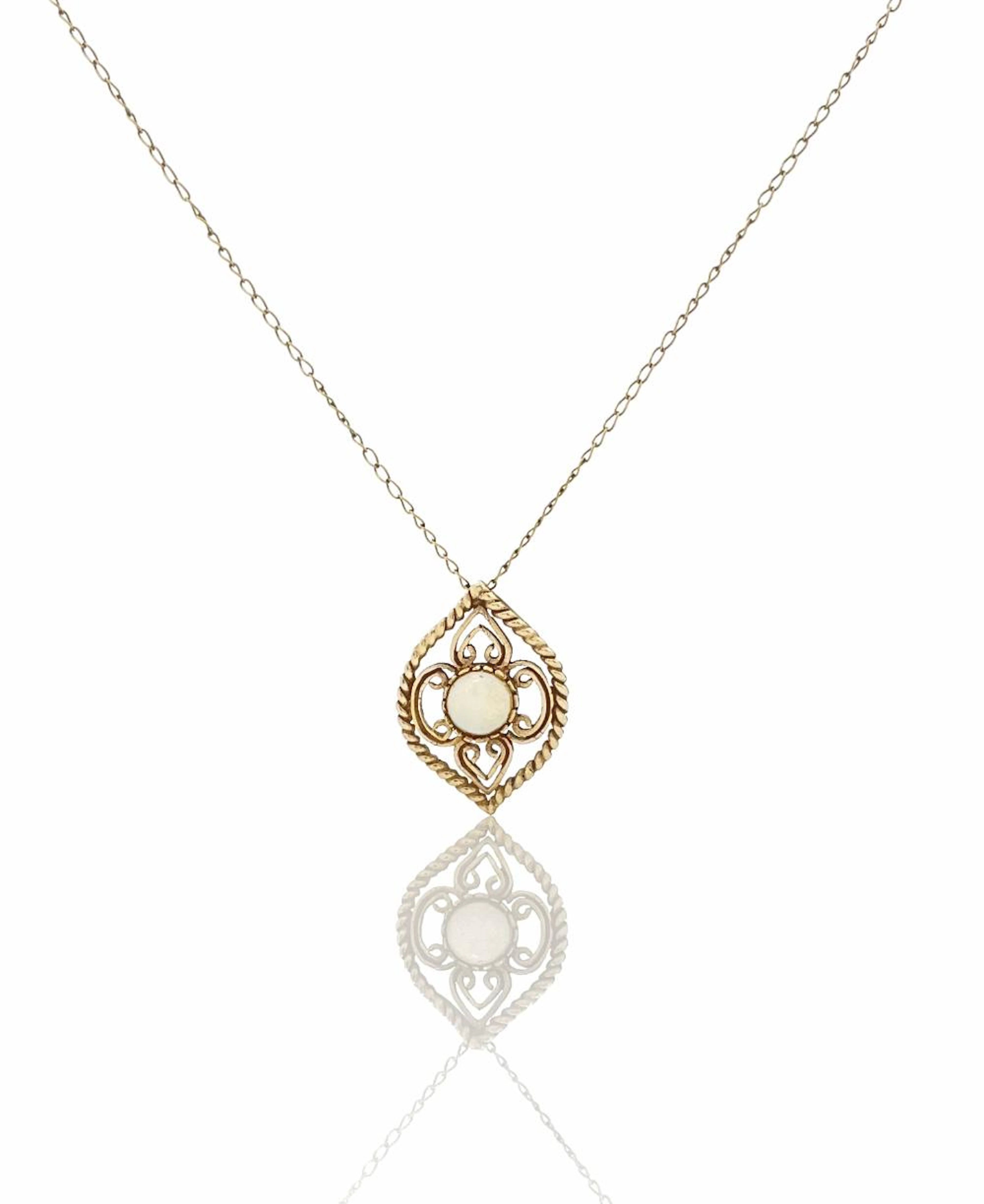 14K YELLOW GOLD OPAL PENDANT NECKLACE