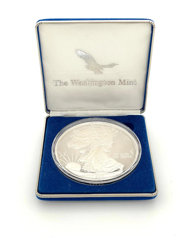 1996 8 TROY OZ .999 FINE SILVER AMERICAN SILVER EAGLE PROOF REPLICA ROUND