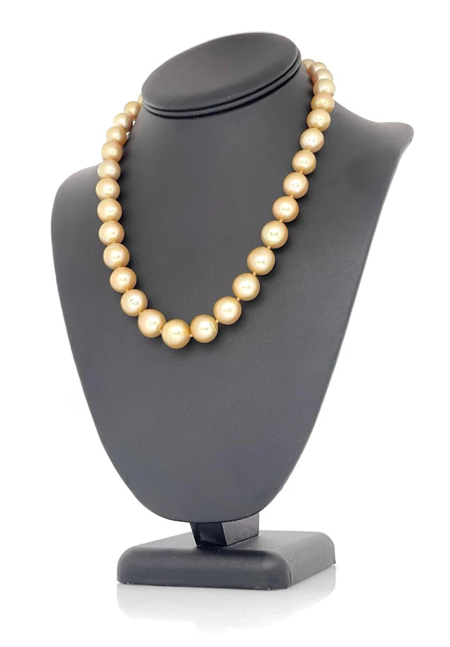 14K WHITE GOLD GRADUATED SOUTH SEA PEARL NECKLACE
