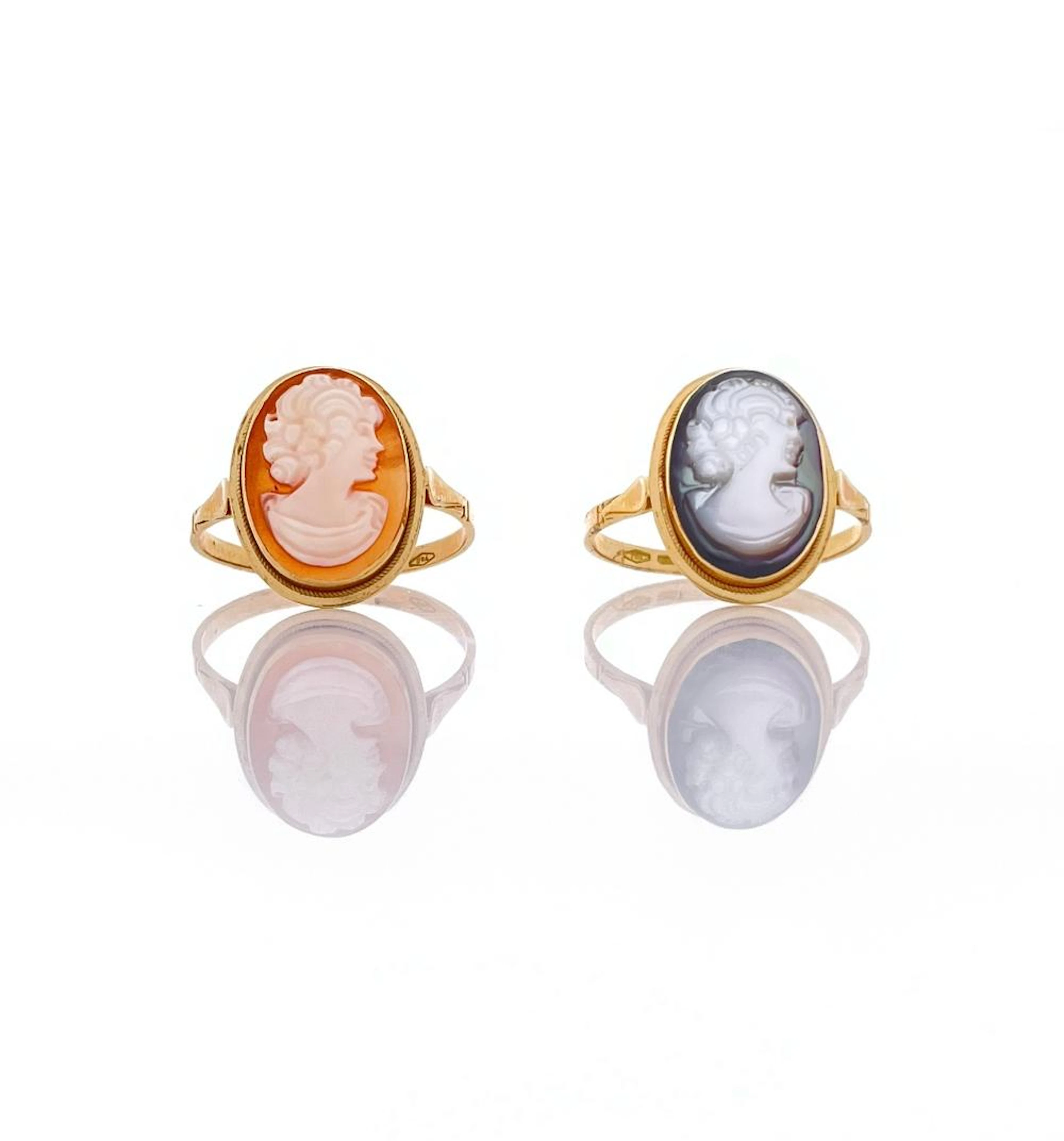 LOT OF 2 18K YELLOW GOLD CAMEO RINGS