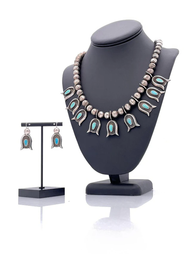 NATIVE AMERICAN STERLING SILVER TURQUOISE NECKLACE & EARRINGS SET