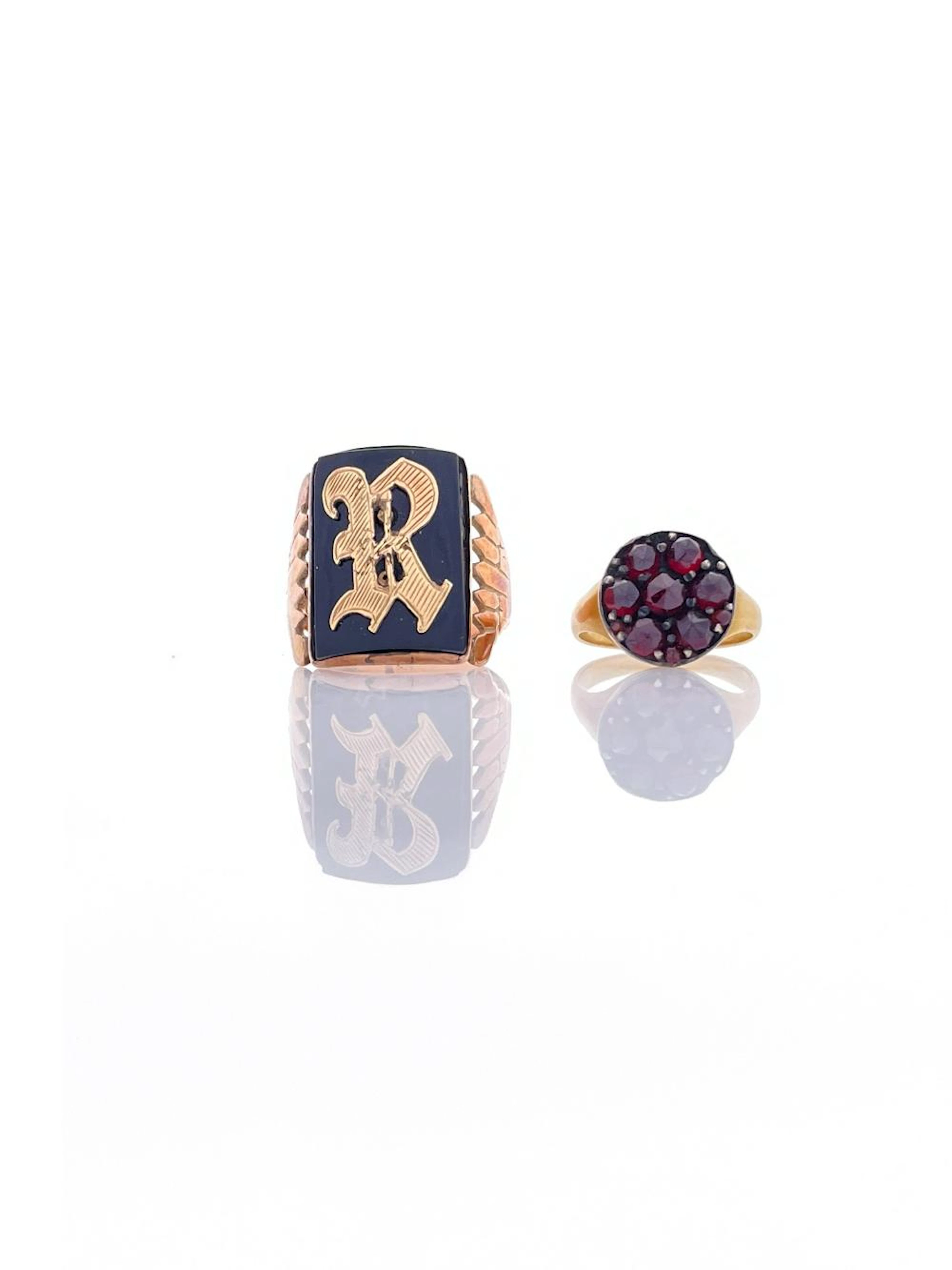 LOT OF 2 VINTAGE 10K YELLOW GOLD RINGS