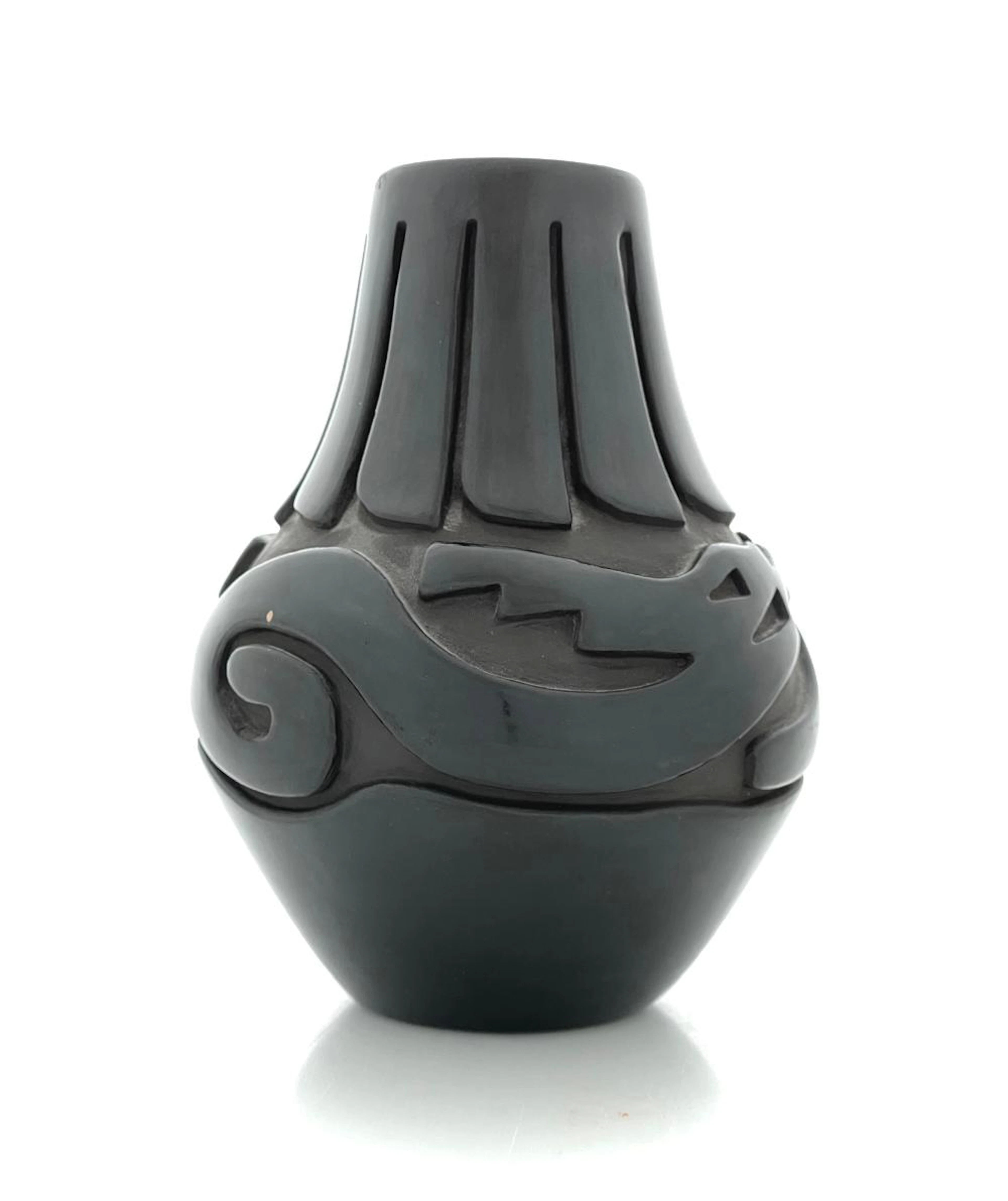 VICKIE MARTINEZ SANTA CLARA PUEBLO BLACKWARE POTTERY JAR