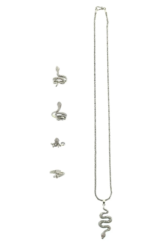 LOT OF 5 ASSORTED STERLING SILVER SNAKE RINGS & PENDANT NECKLACE