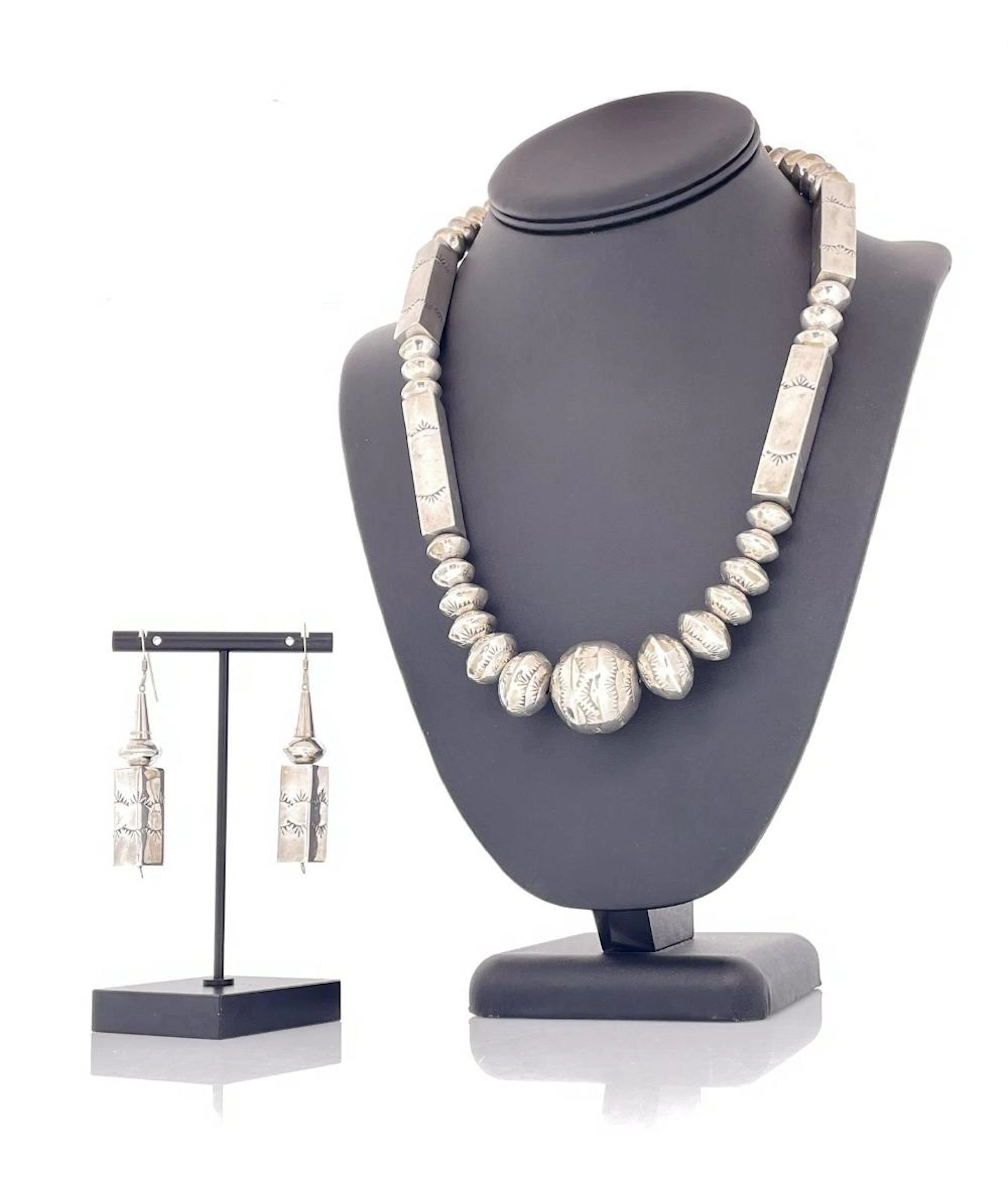 NAVAJO GRADUATED STERLING SILVER BEADED NECKLACE & EARRINGS